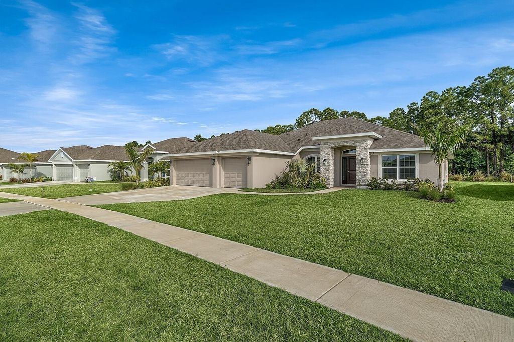 Photo of 8770 Waterstone Boulevard, Fort Pierce, FL 34951 (MLS # R11077713)