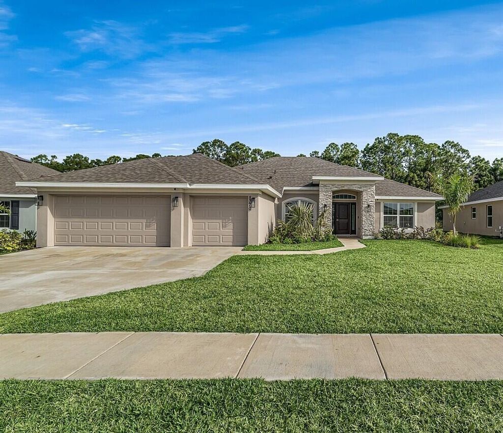 Photo of 8770 Waterstone Boulevard, Fort Pierce, FL 34951 (MLS # R11077713)