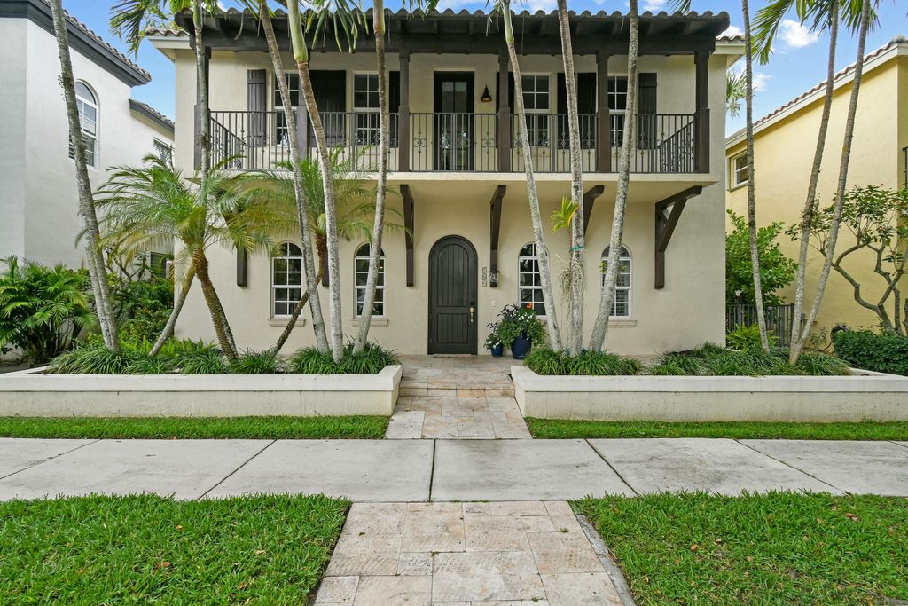 Photo of 109 Barcelona Drive, Jupiter, FL 33458 (MLS # R11075618)