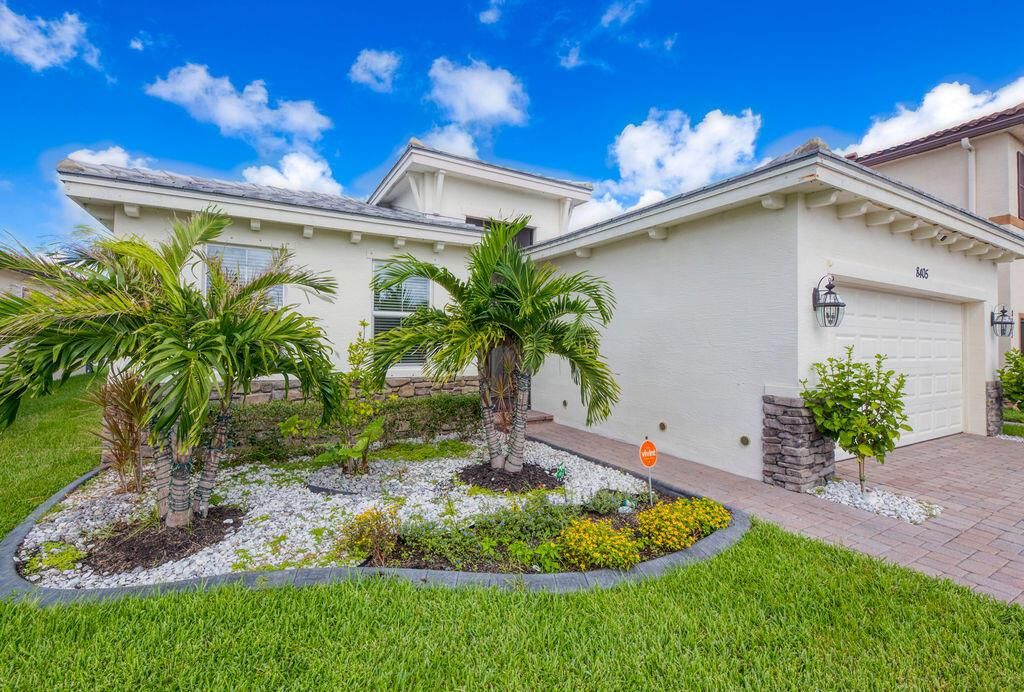 Photo of 8405 NW Greenbank Circle, Port Saint Lucie, FL 34987 (MLS # R11130942)