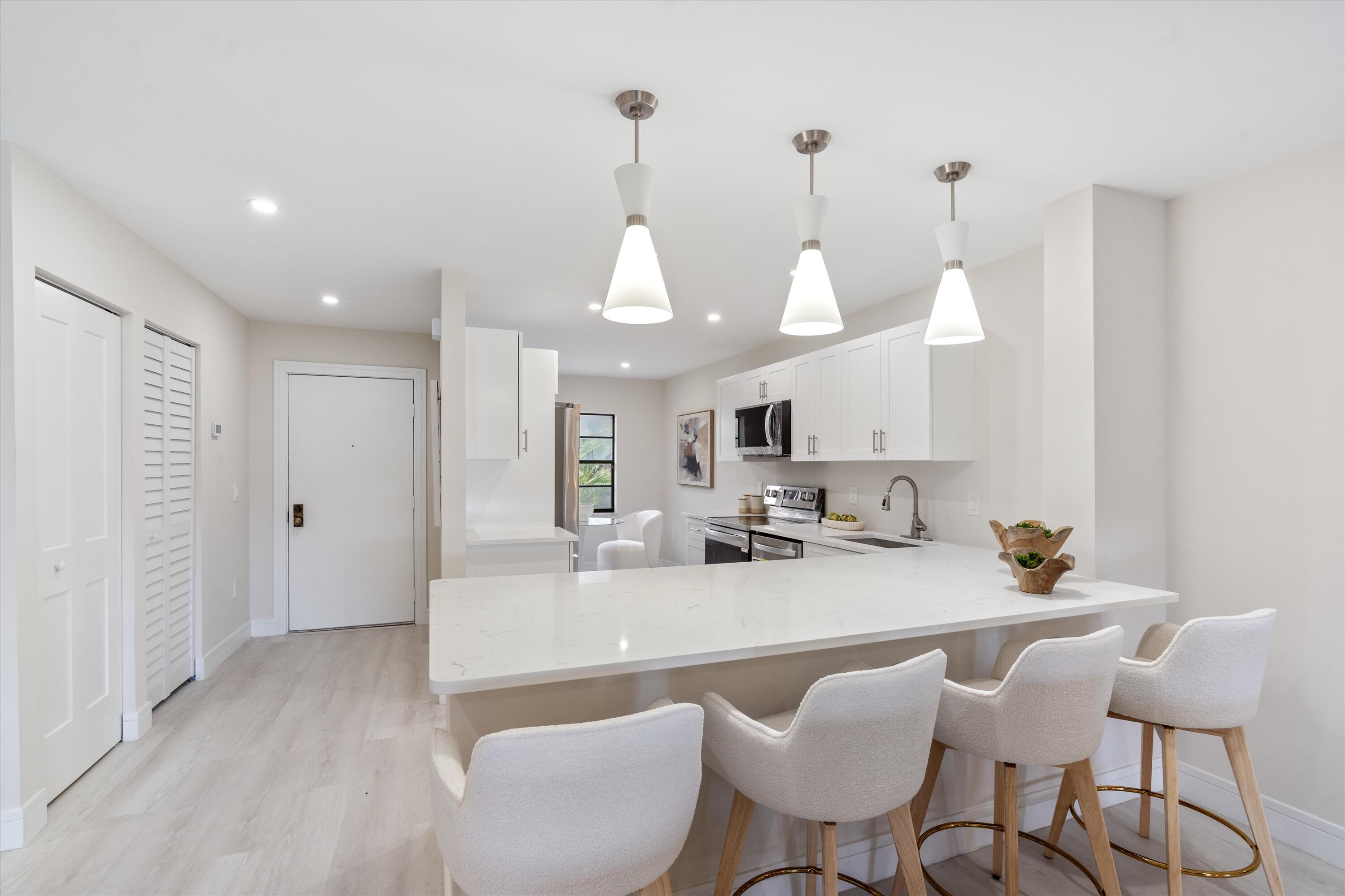 SOUTHPORT AT HUNTERS RUN CONDO - Residential