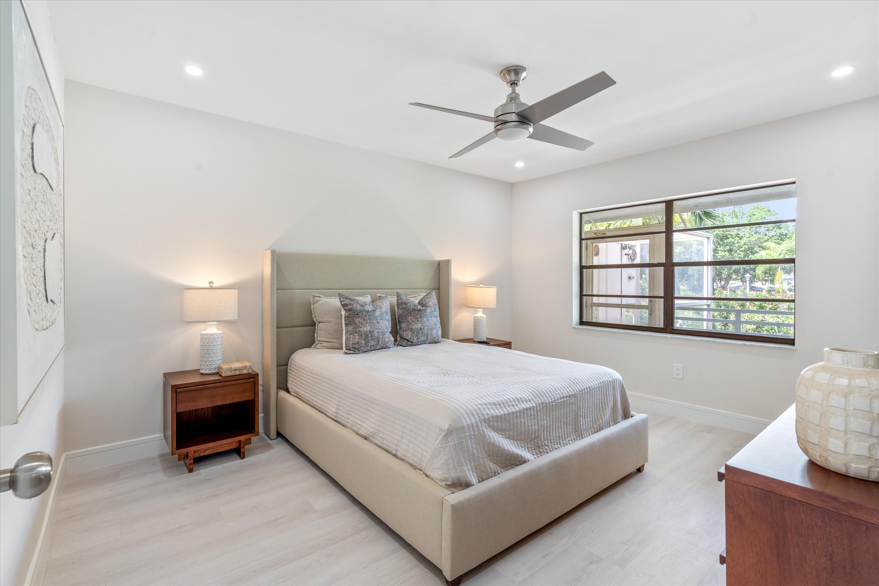 SOUTHPORT AT HUNTERS RUN CONDO - Residential