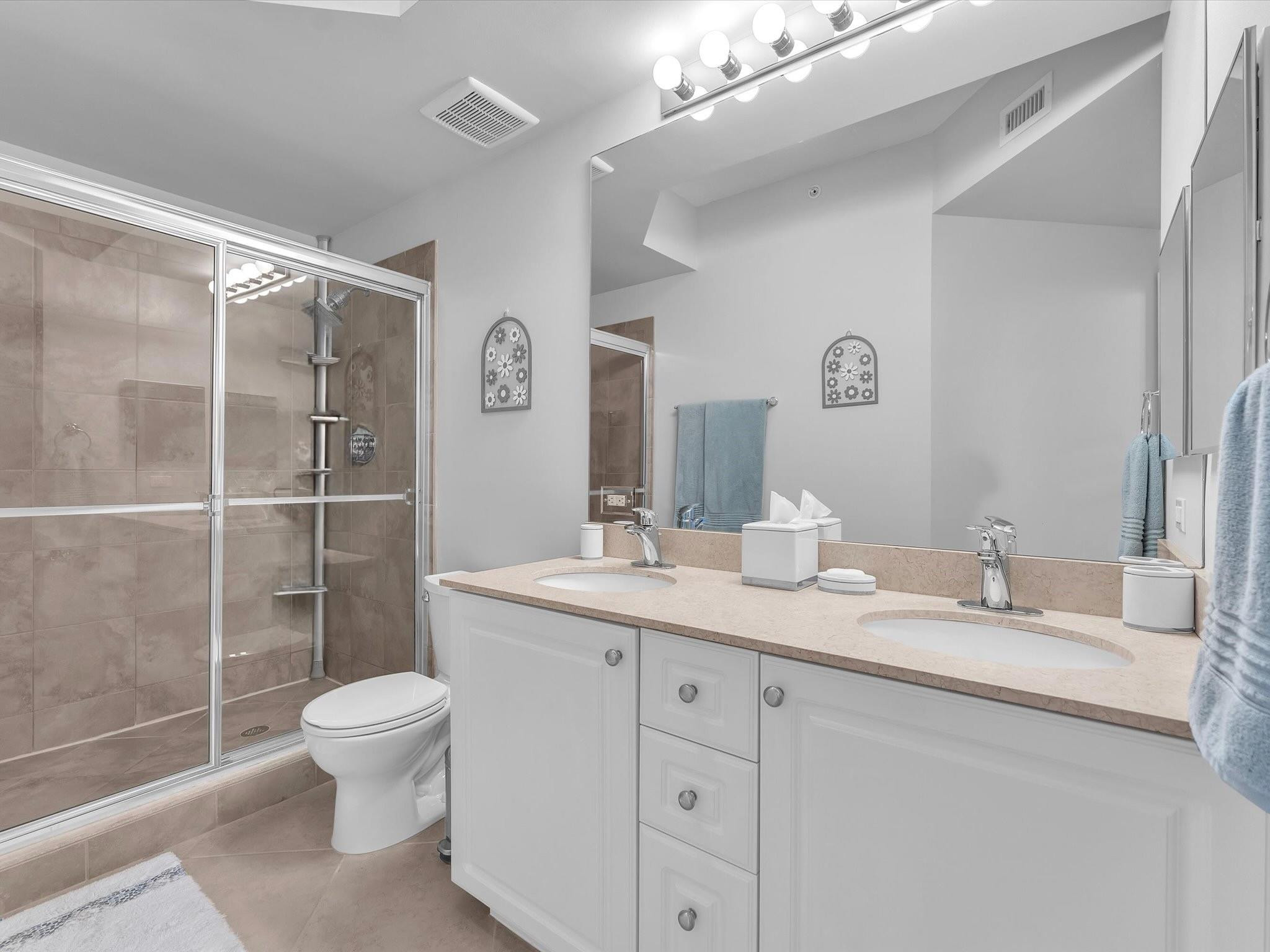 1660 Renaissance Commons Boulevard 2628