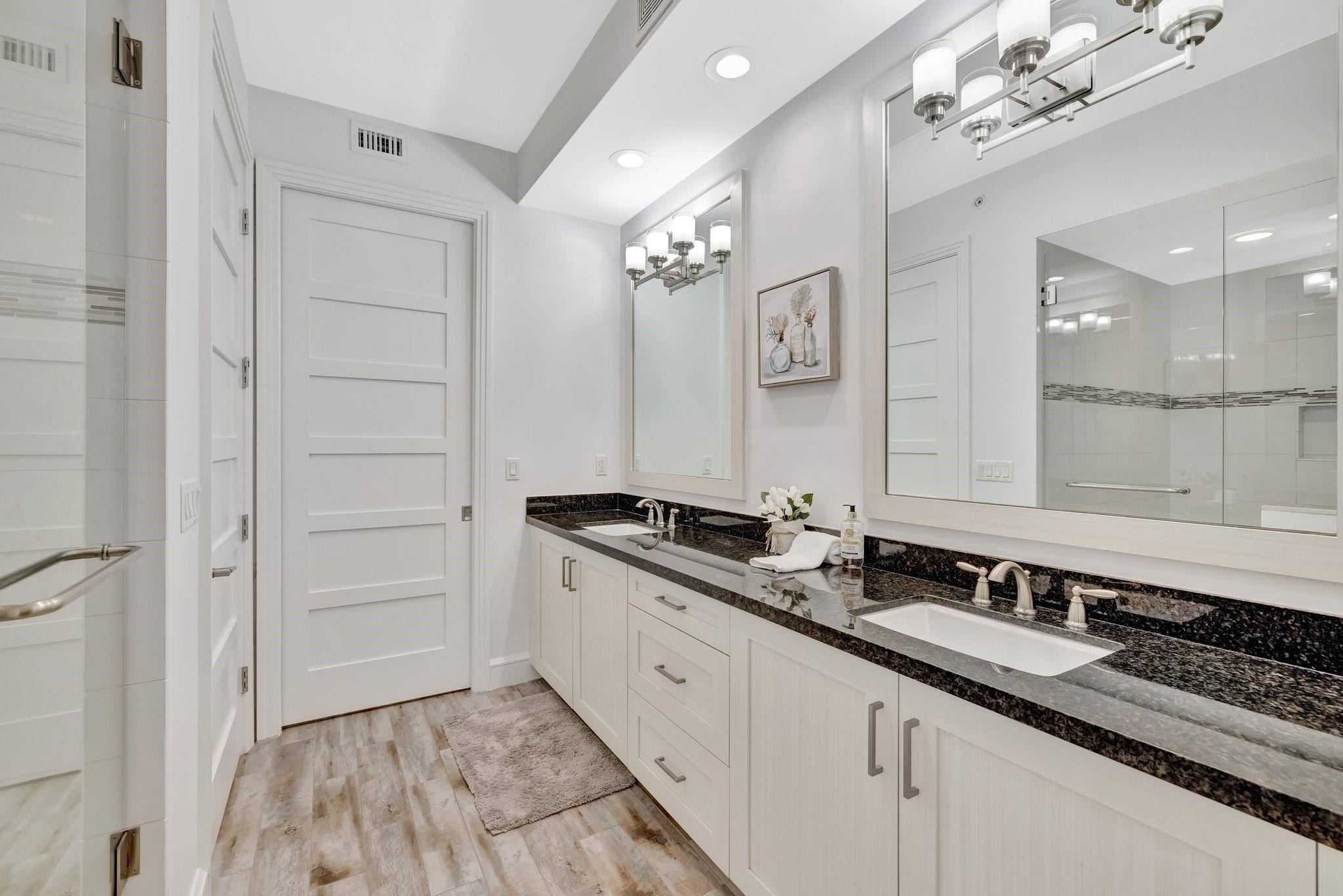 VILLAS BY THE SEA 1 CONDO - Residential