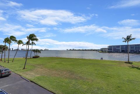 A home in North Palm Beach