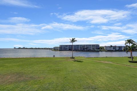 A home in North Palm Beach