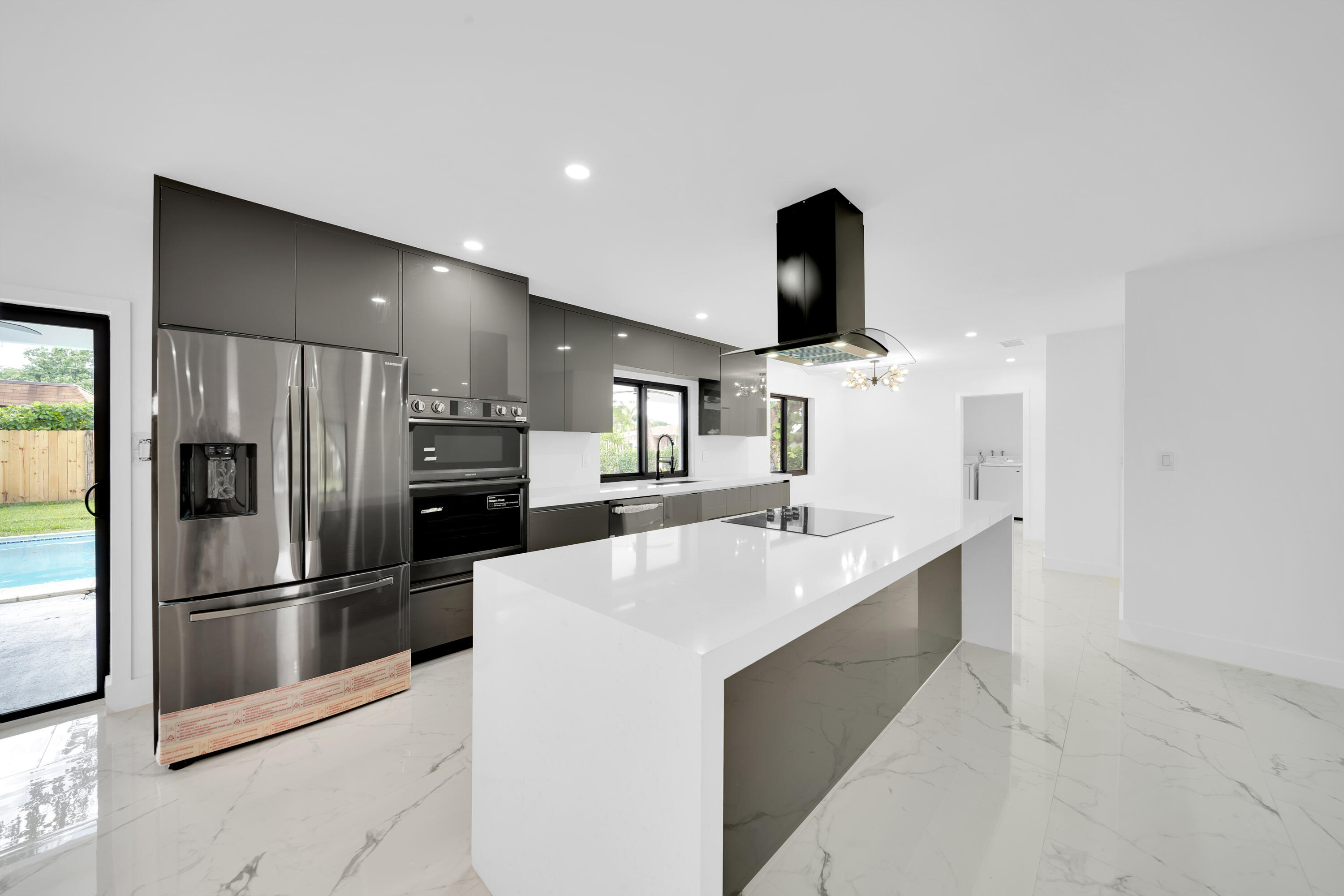 MIRROR LAKE ESTATES SEC 9 - Residential