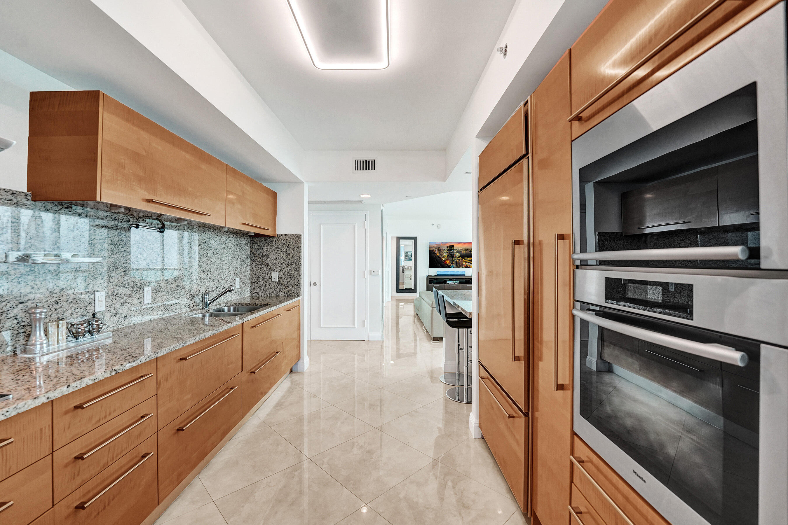 LAS OLAS BEACH CLUB CONDO - Residential