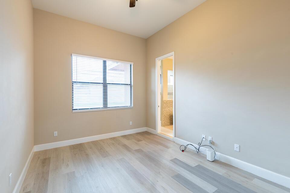 PORT ST LUCIE SECTION 33 - Residential