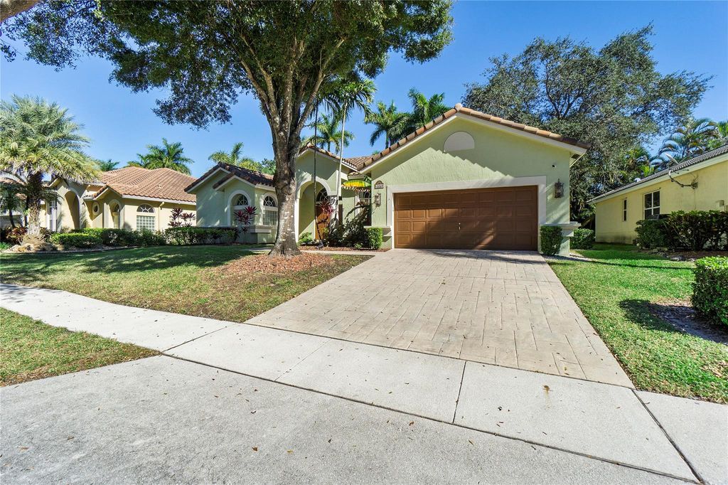 Photo of 10069 Umberland Place, Boca Raton, FL 33428 (MLS # F10418067)