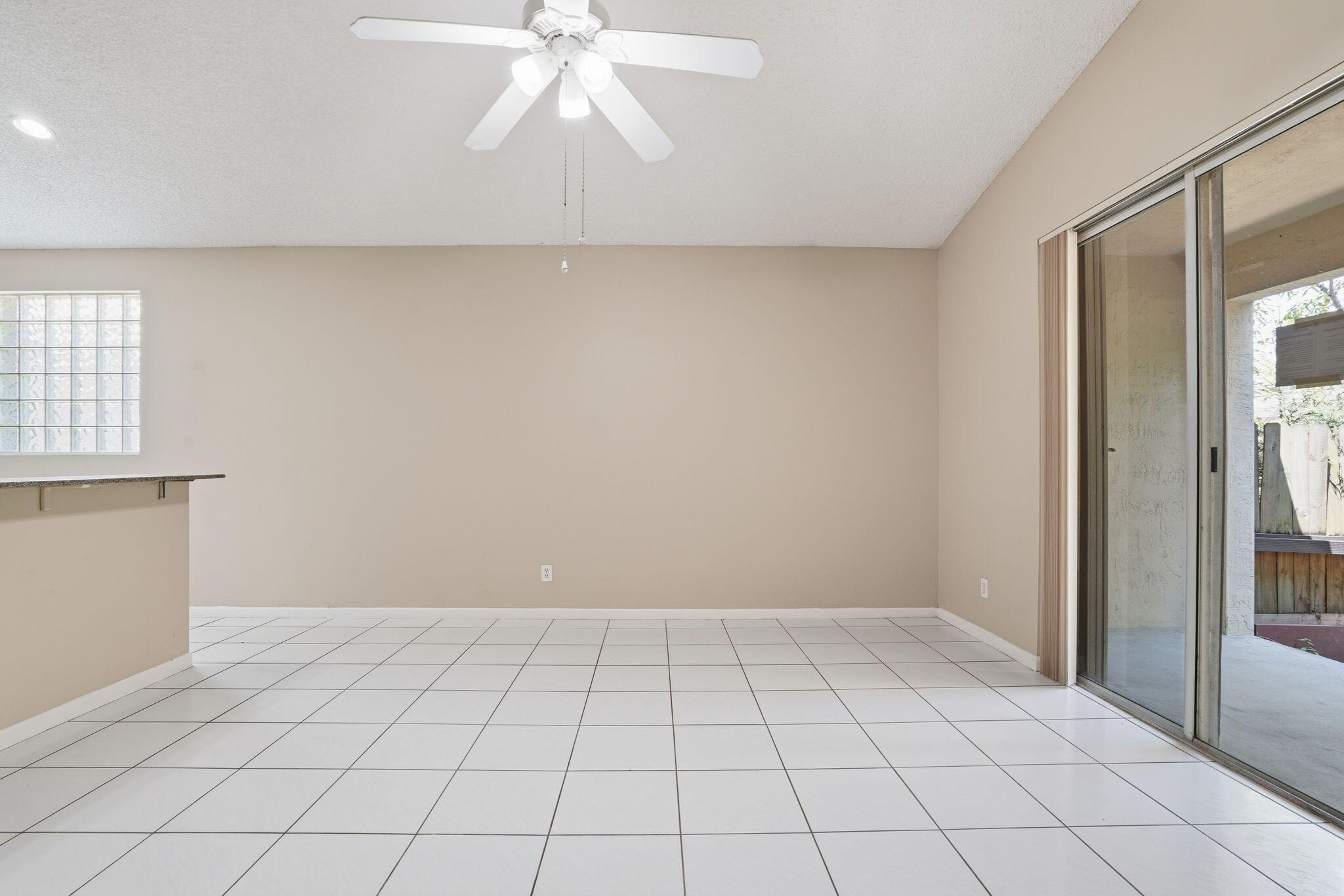 LANDINGS - Residential