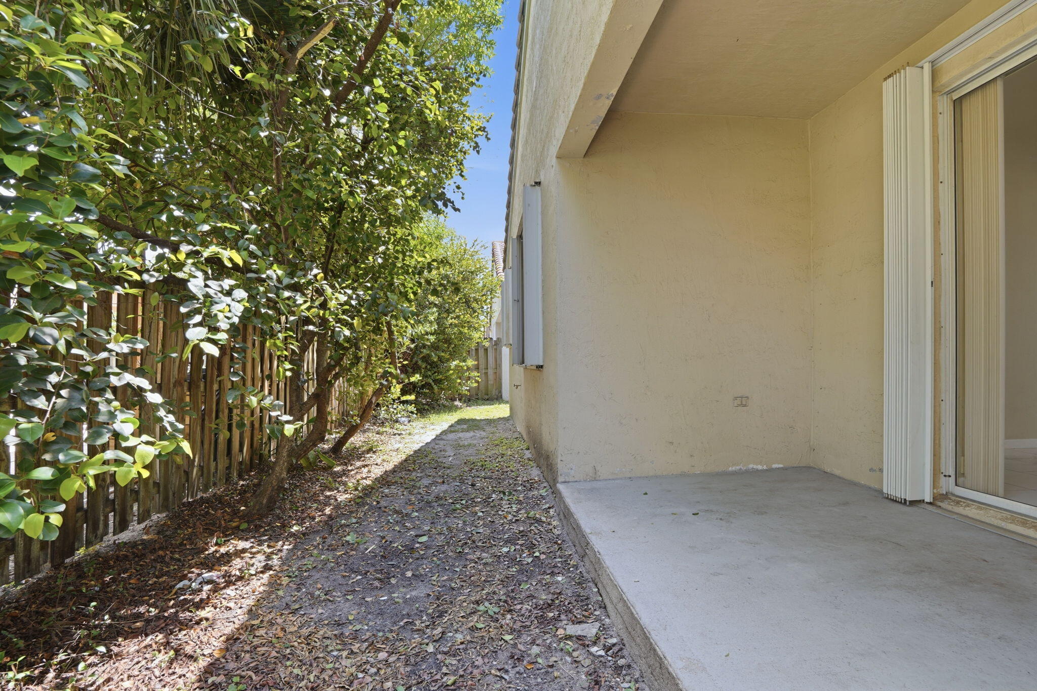 LANDINGS - Residential