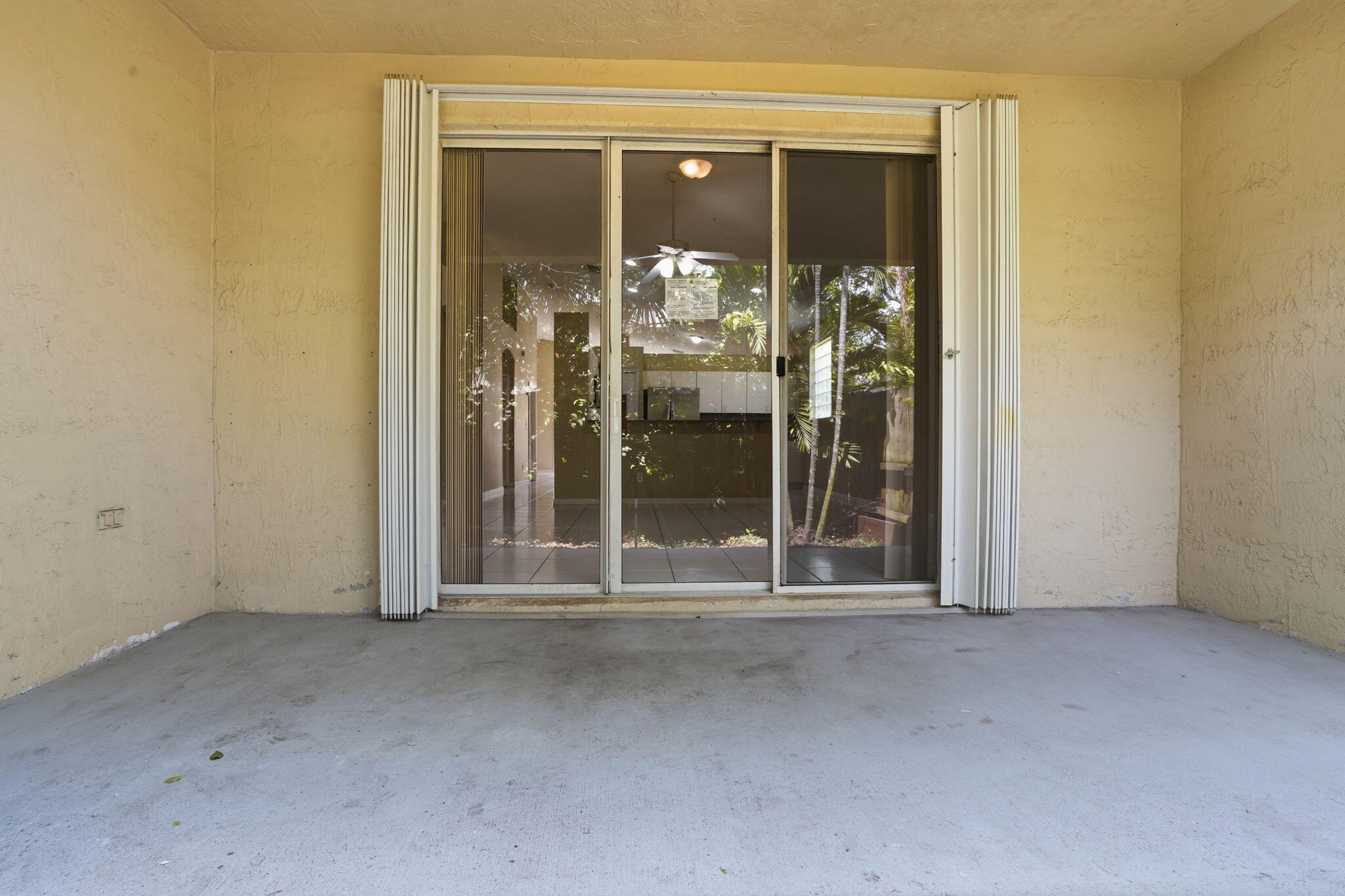 LANDINGS - Residential