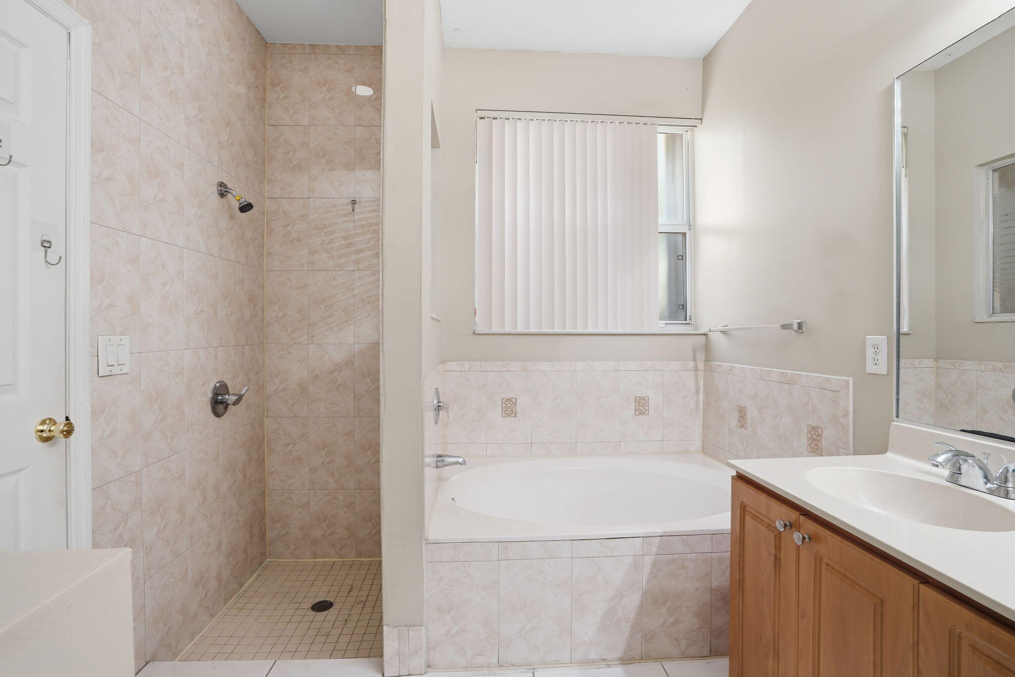 LANDINGS - Residential