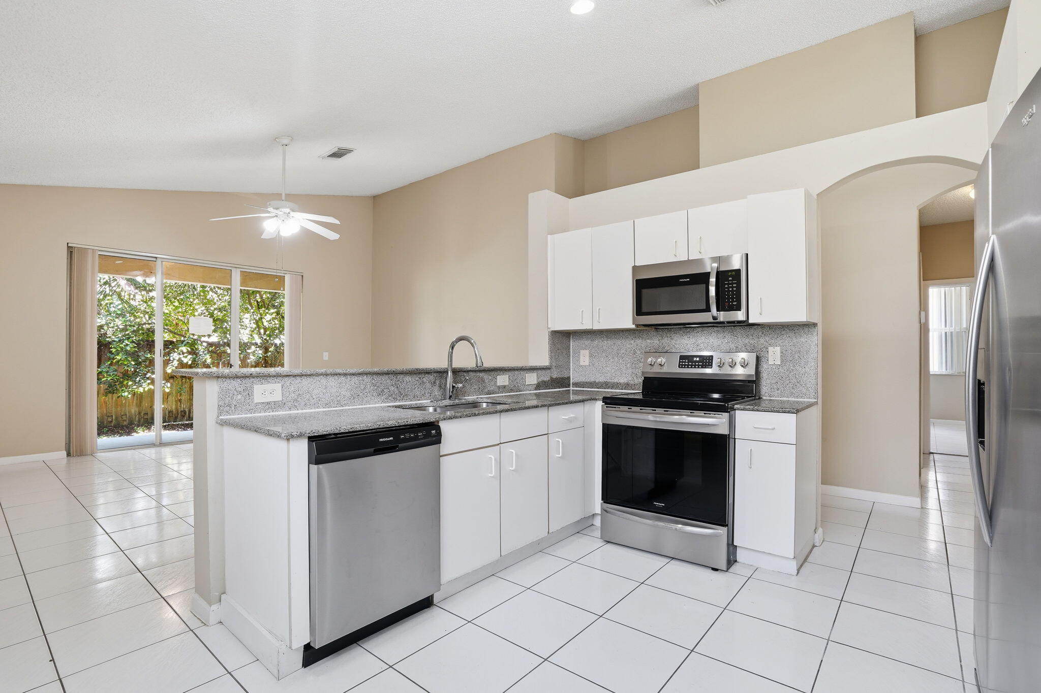 LANDINGS - Residential