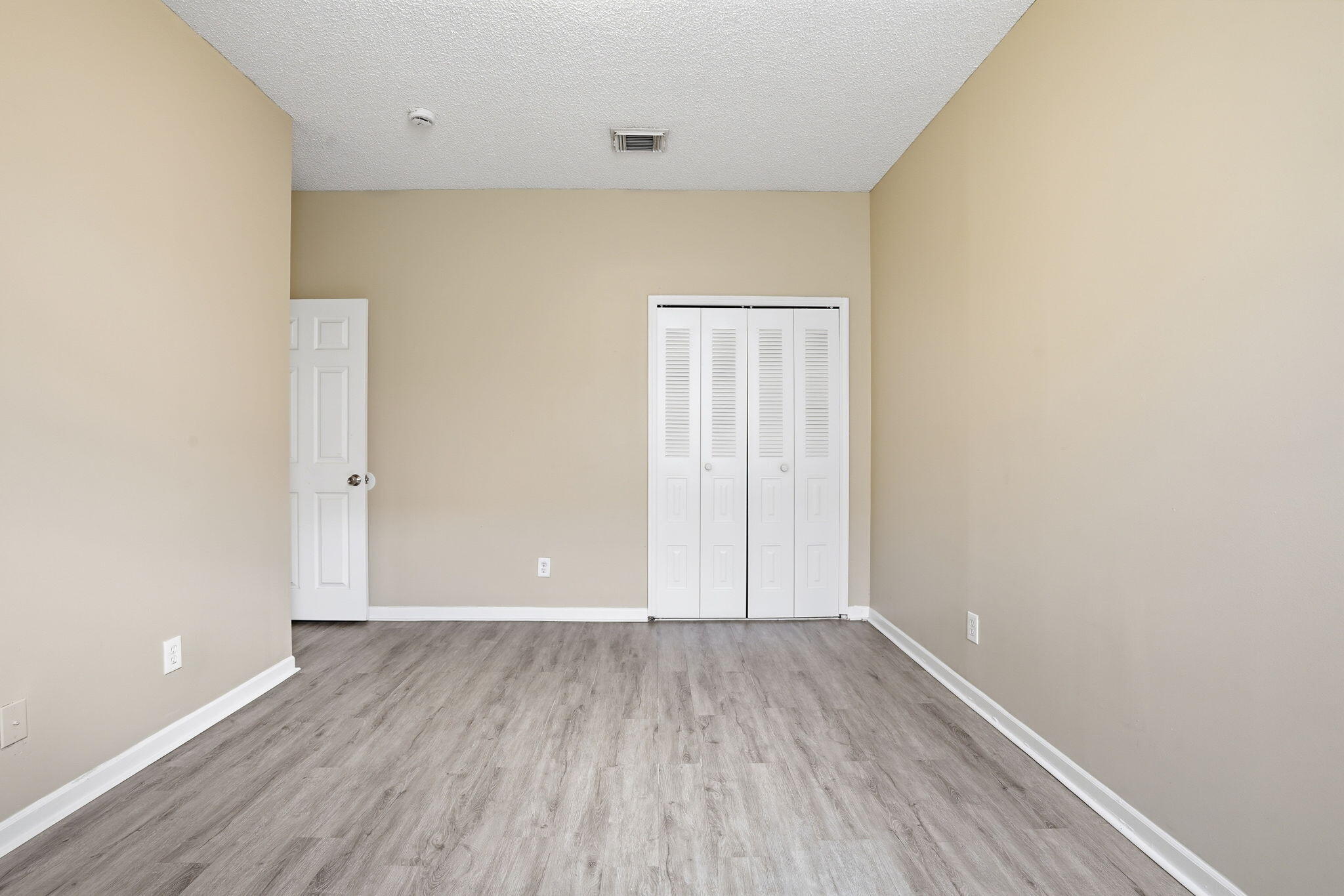 LANDINGS - Residential