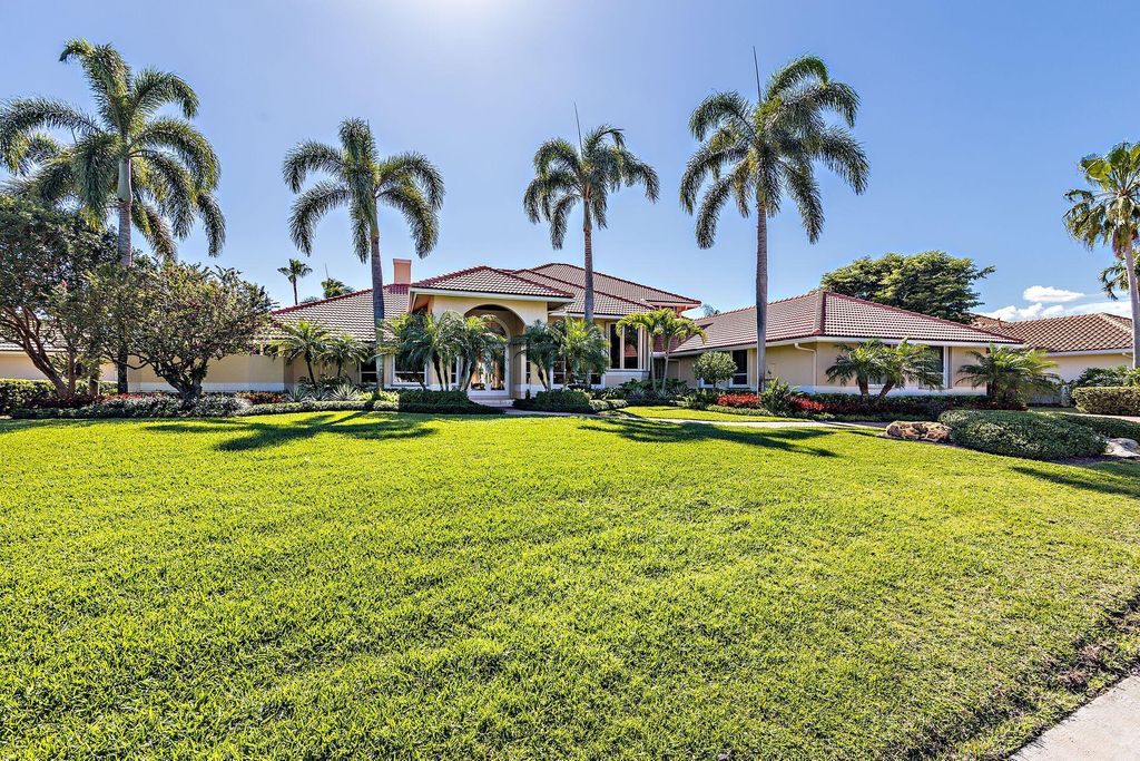 Photo of 214 Thornton Drive, Palm Beach Gardens, FL 33418 (MLS # R10784447)