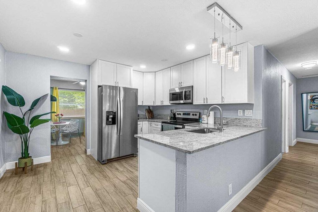 Photo of 311 SW 7th Avenue, Delray Beach, FL 33444 (MLS # R11116331)