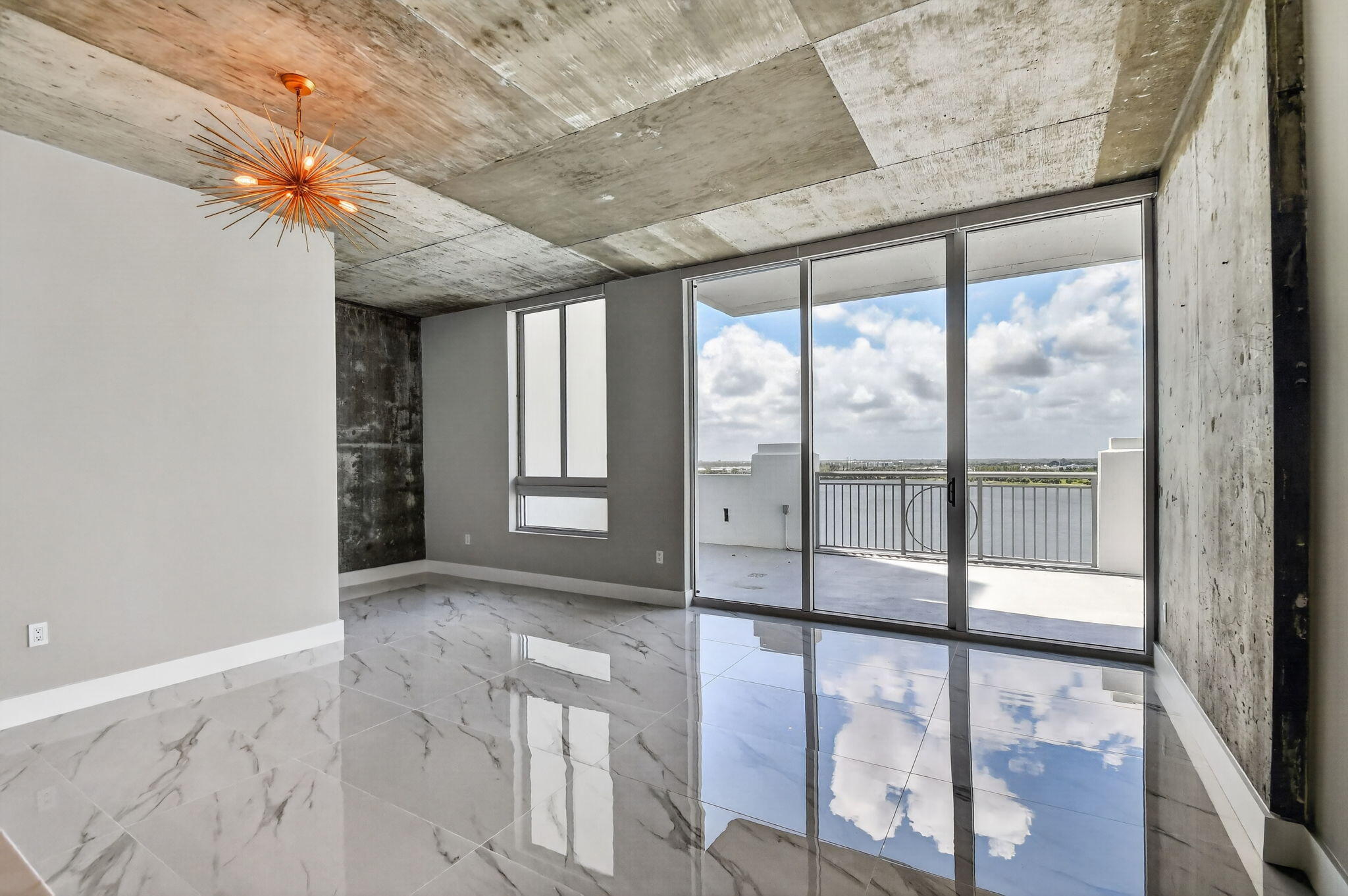 EDGE CONDO - Residential