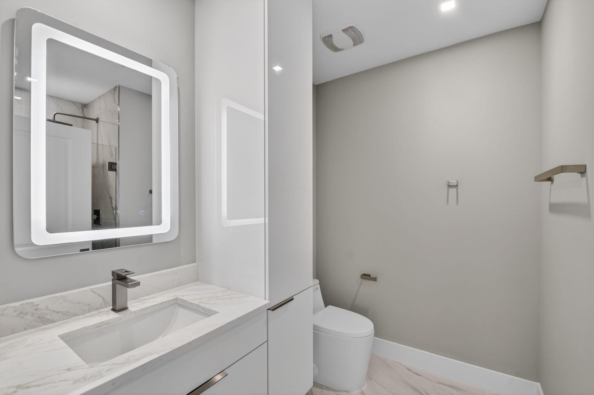 EDGE CONDO - Residential