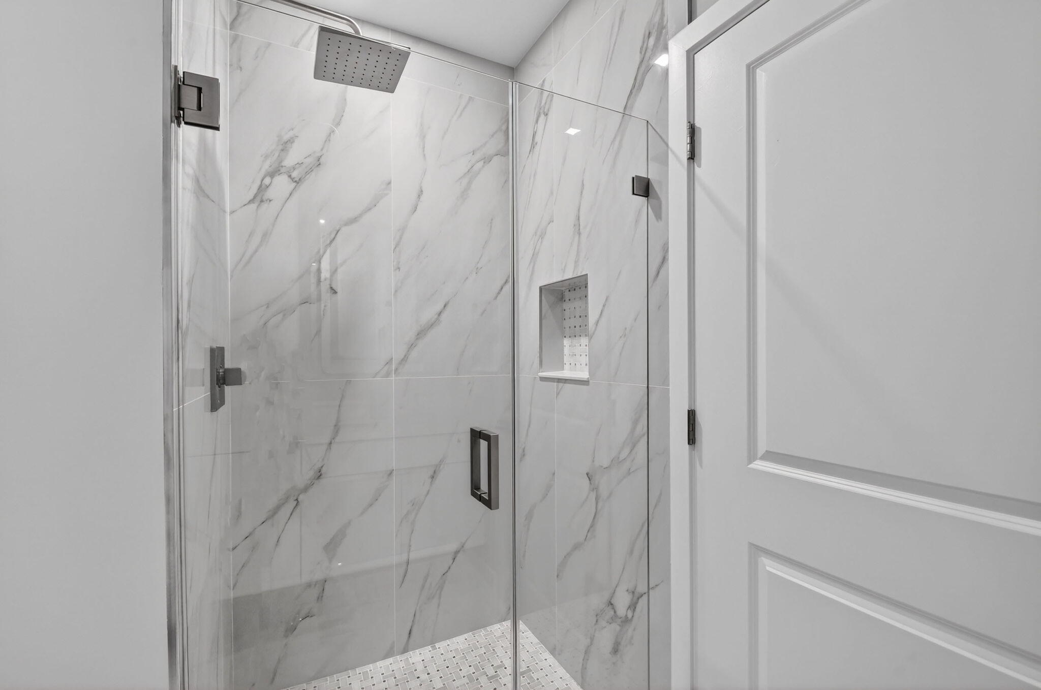 EDGE CONDO - Residential