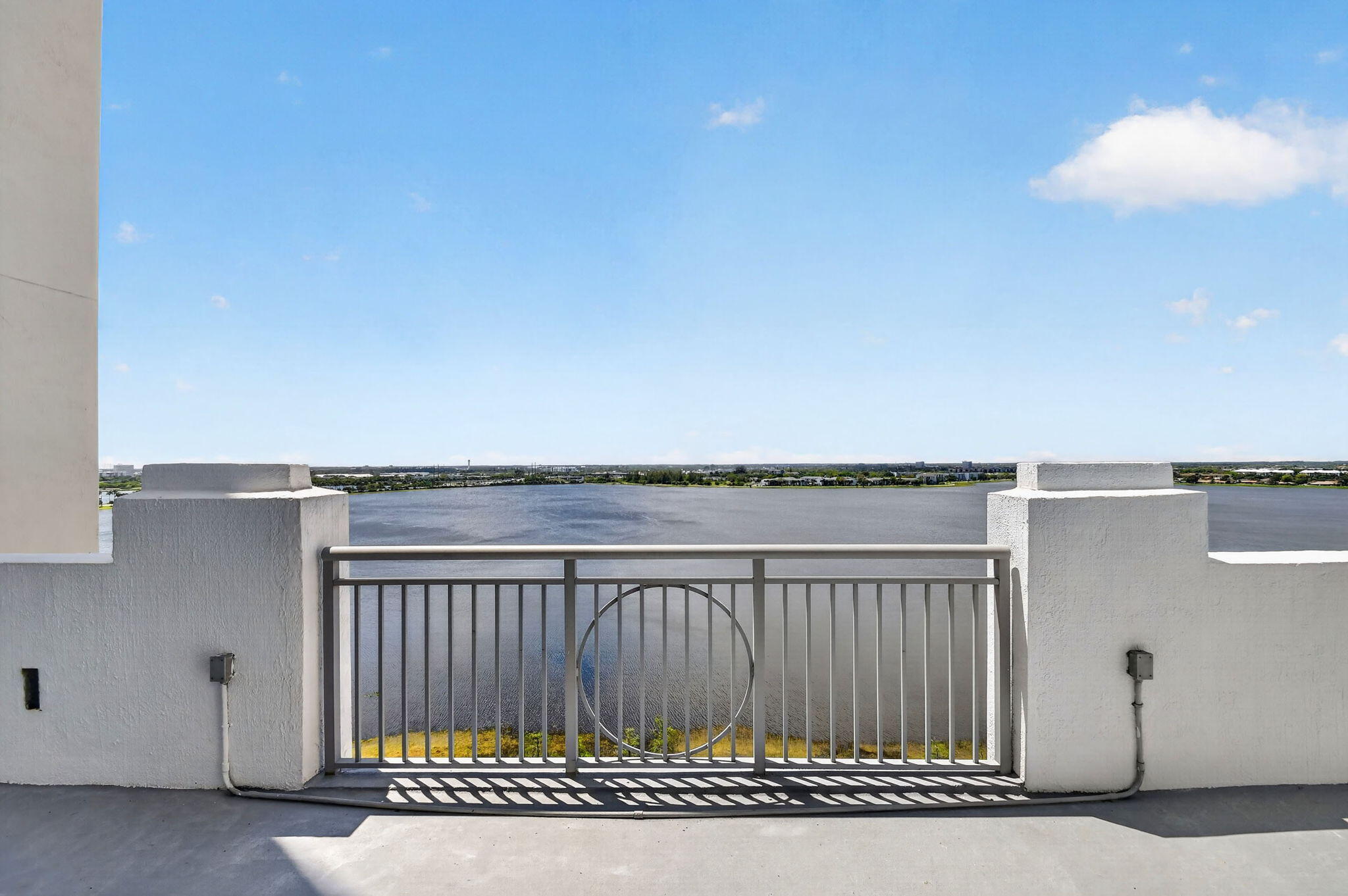 EDGE CONDO - Residential