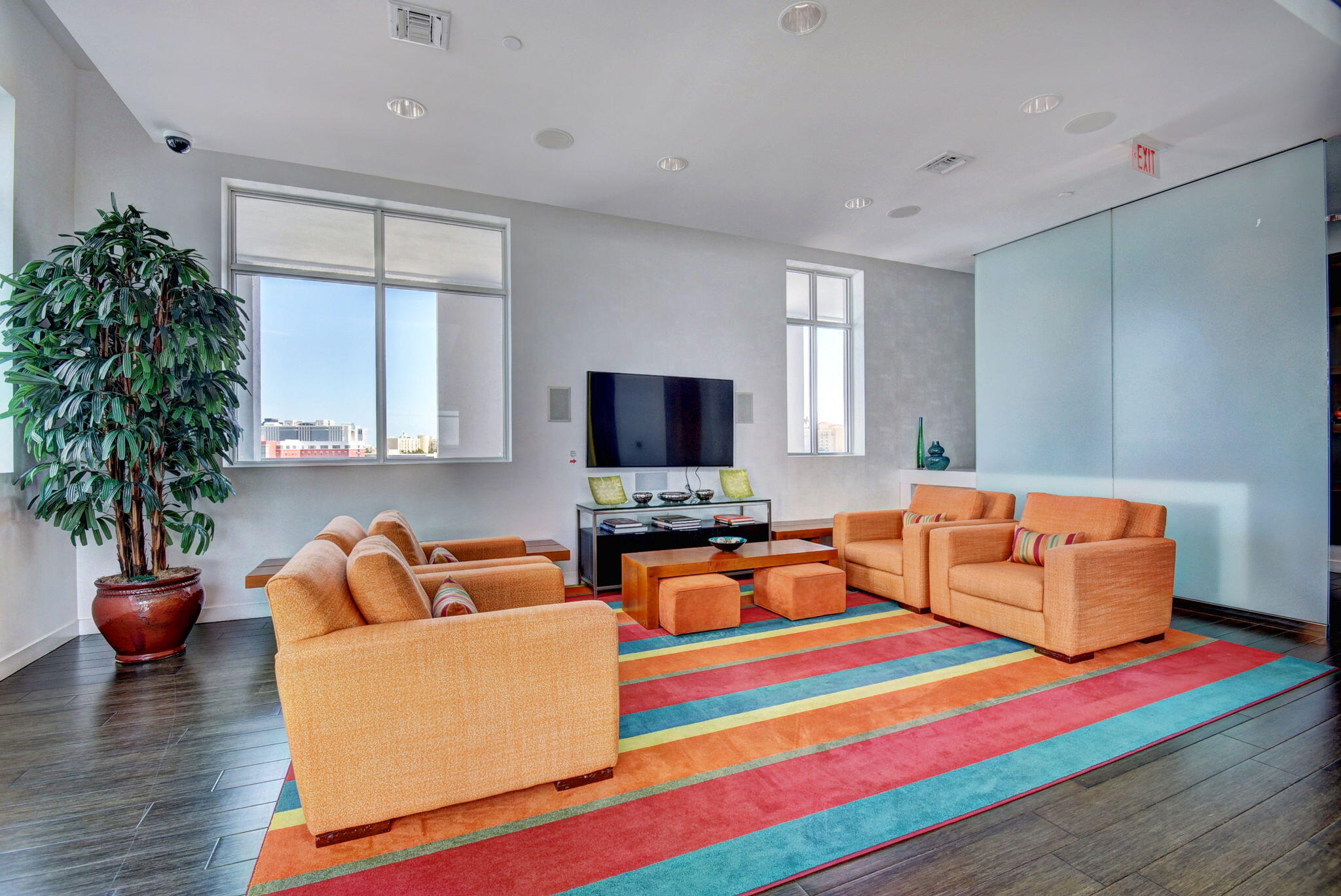 EDGE CONDO - Residential