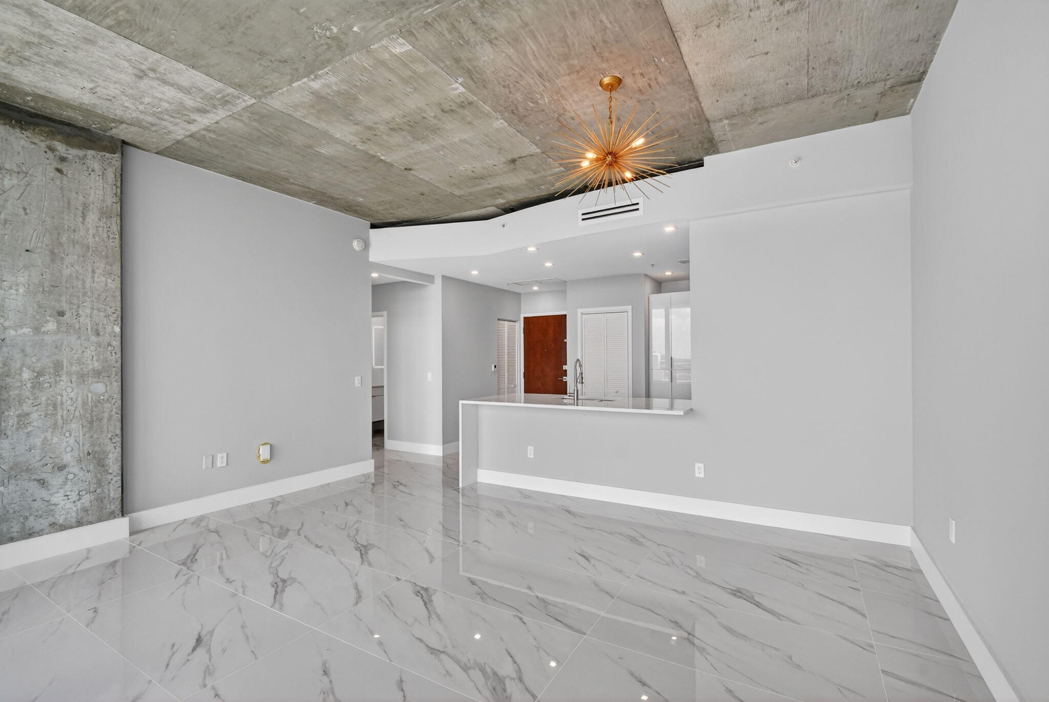 EDGE CONDO - Residential