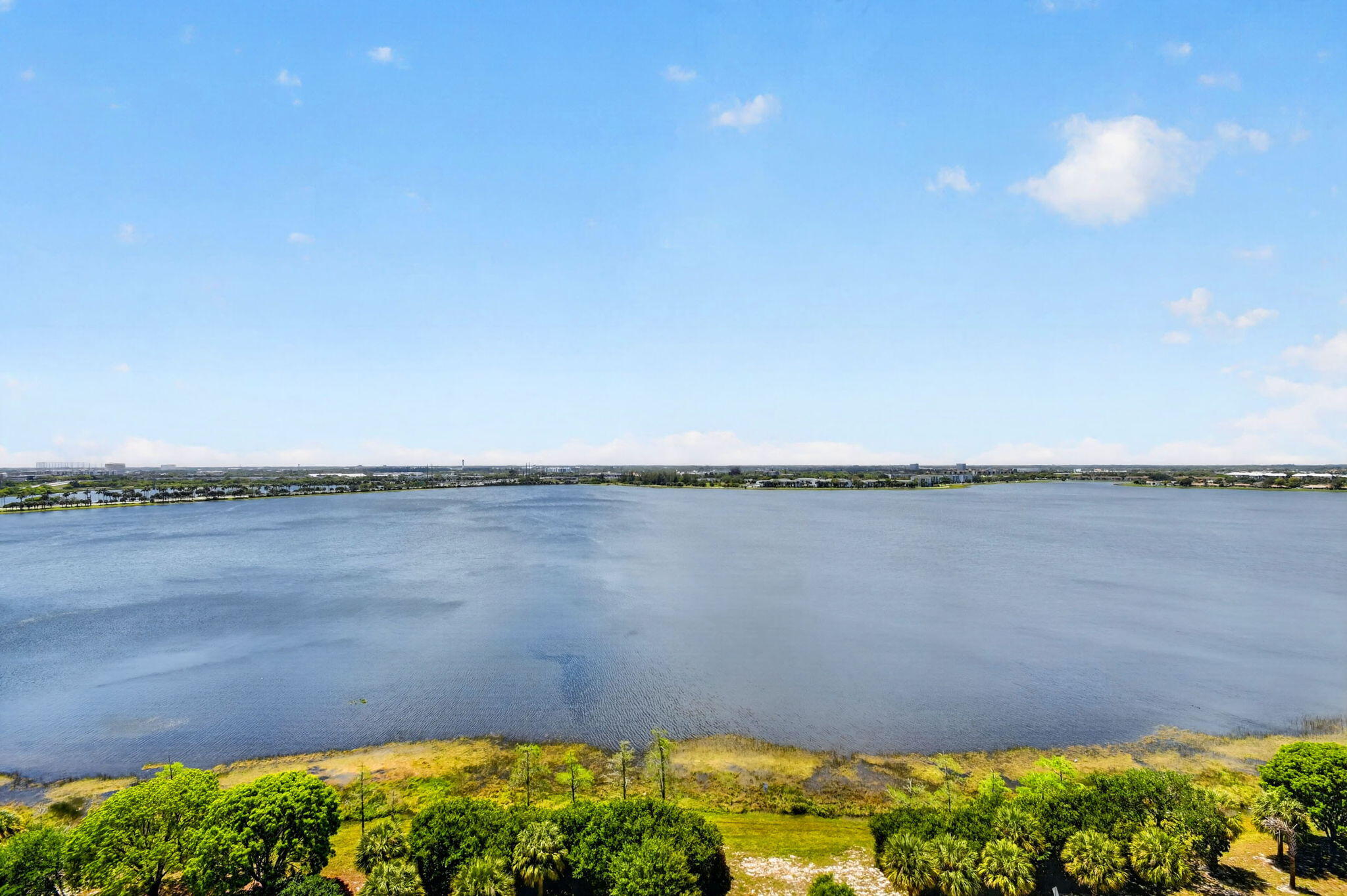 EDGE CONDO - Residential