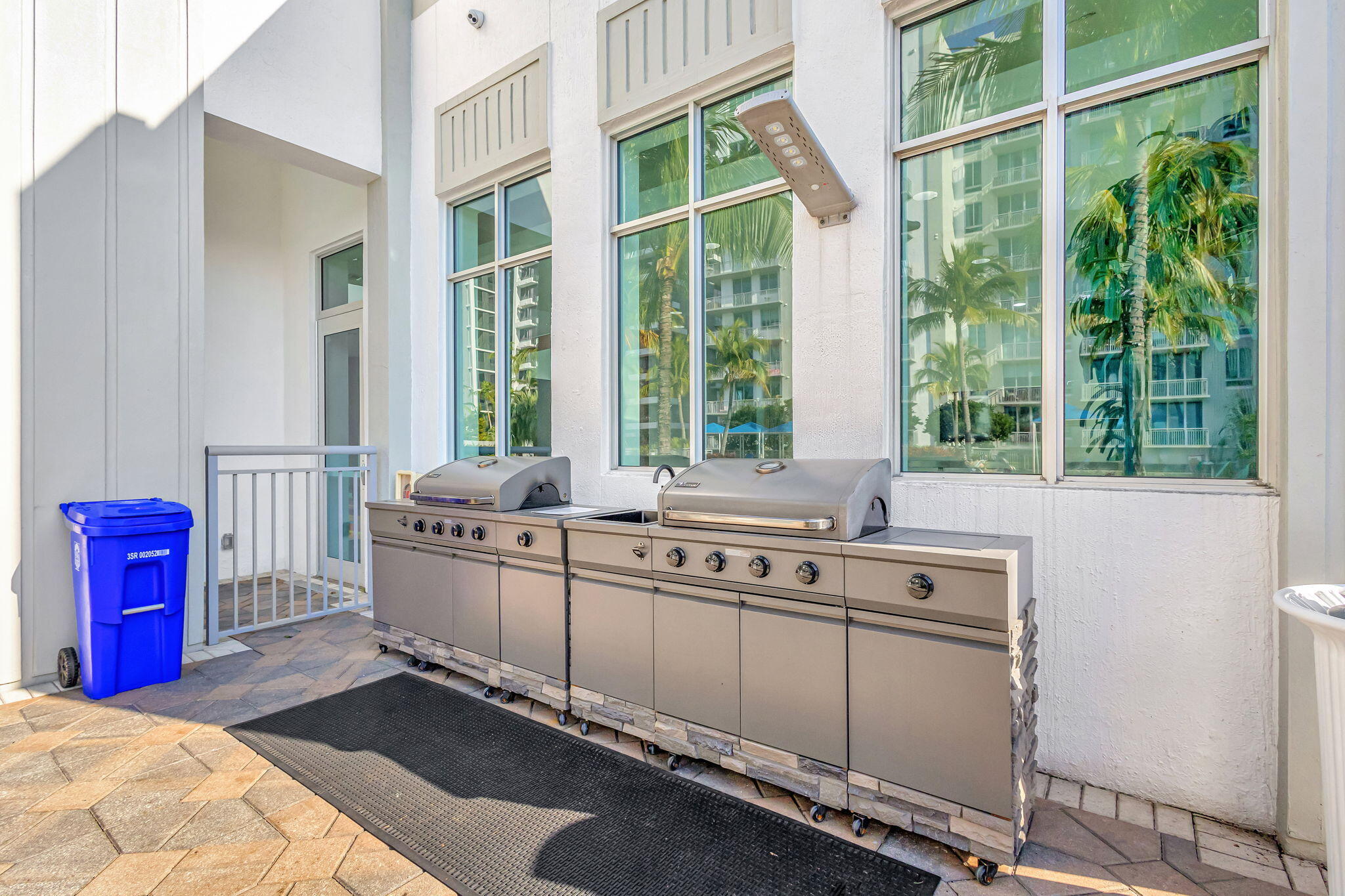 EDGE CONDO - Residential