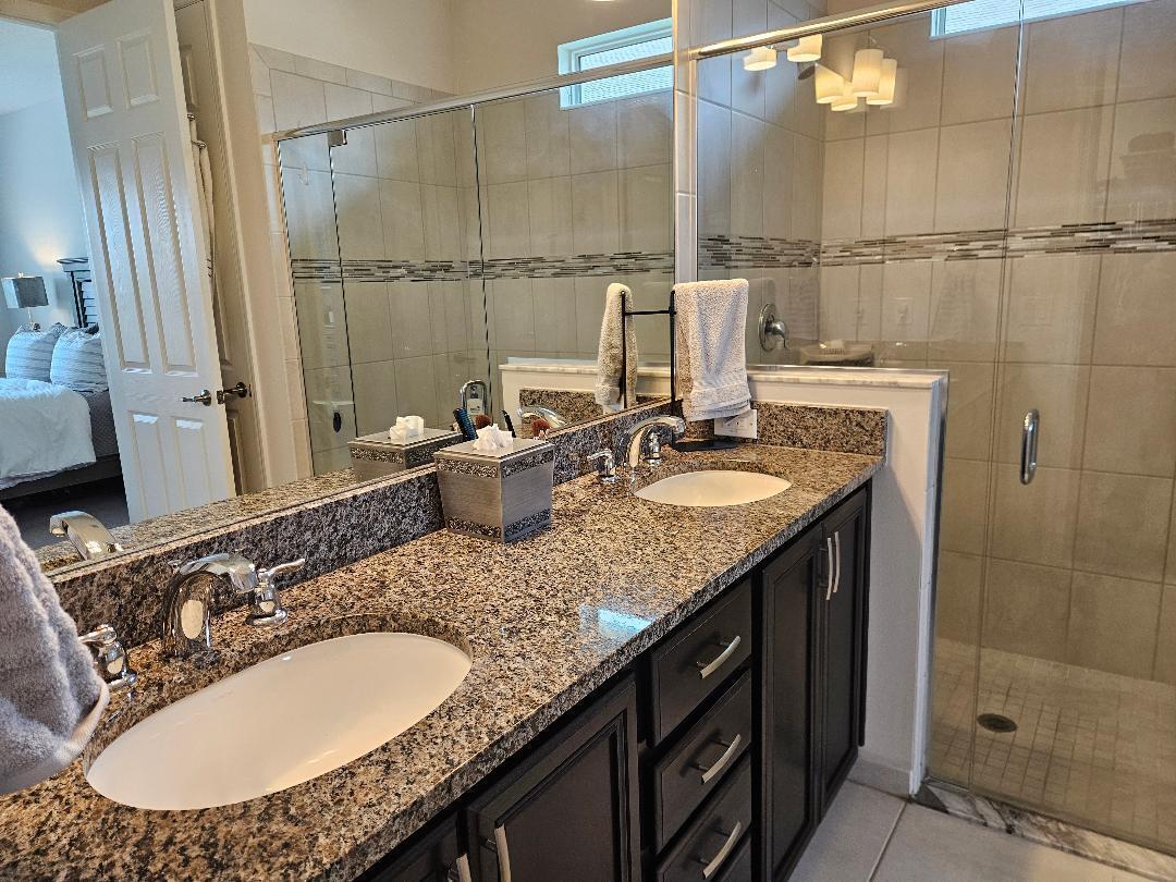 TRADITION PLAT NO. 75 - Residential Lease