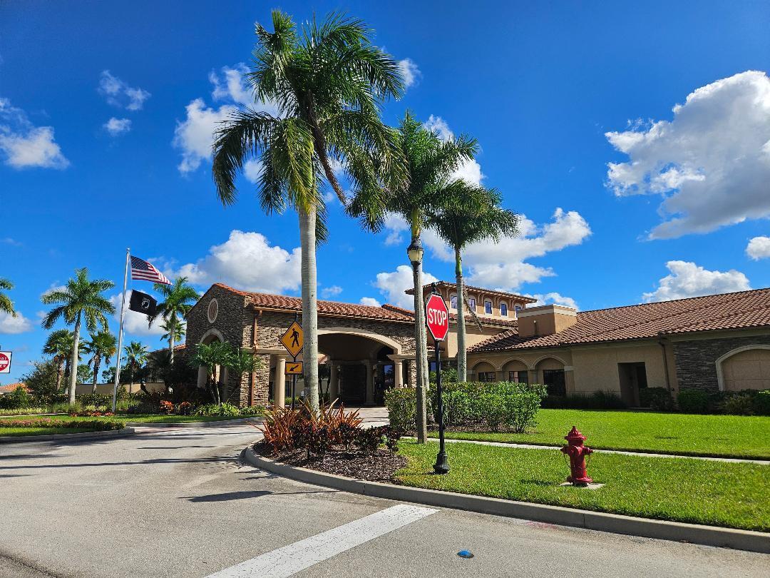 TRADITION PLAT NO. 75 - Residential Lease