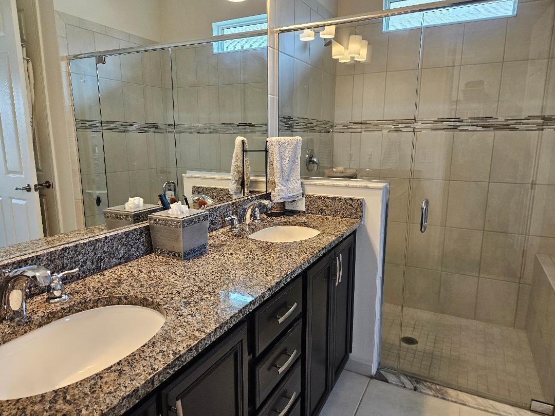 TRADITION PLAT NO. 75 - Residential Lease