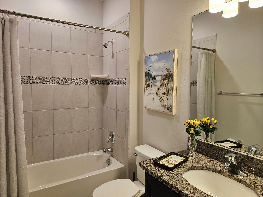 TRADITION PLAT NO. 75 - Residential Lease