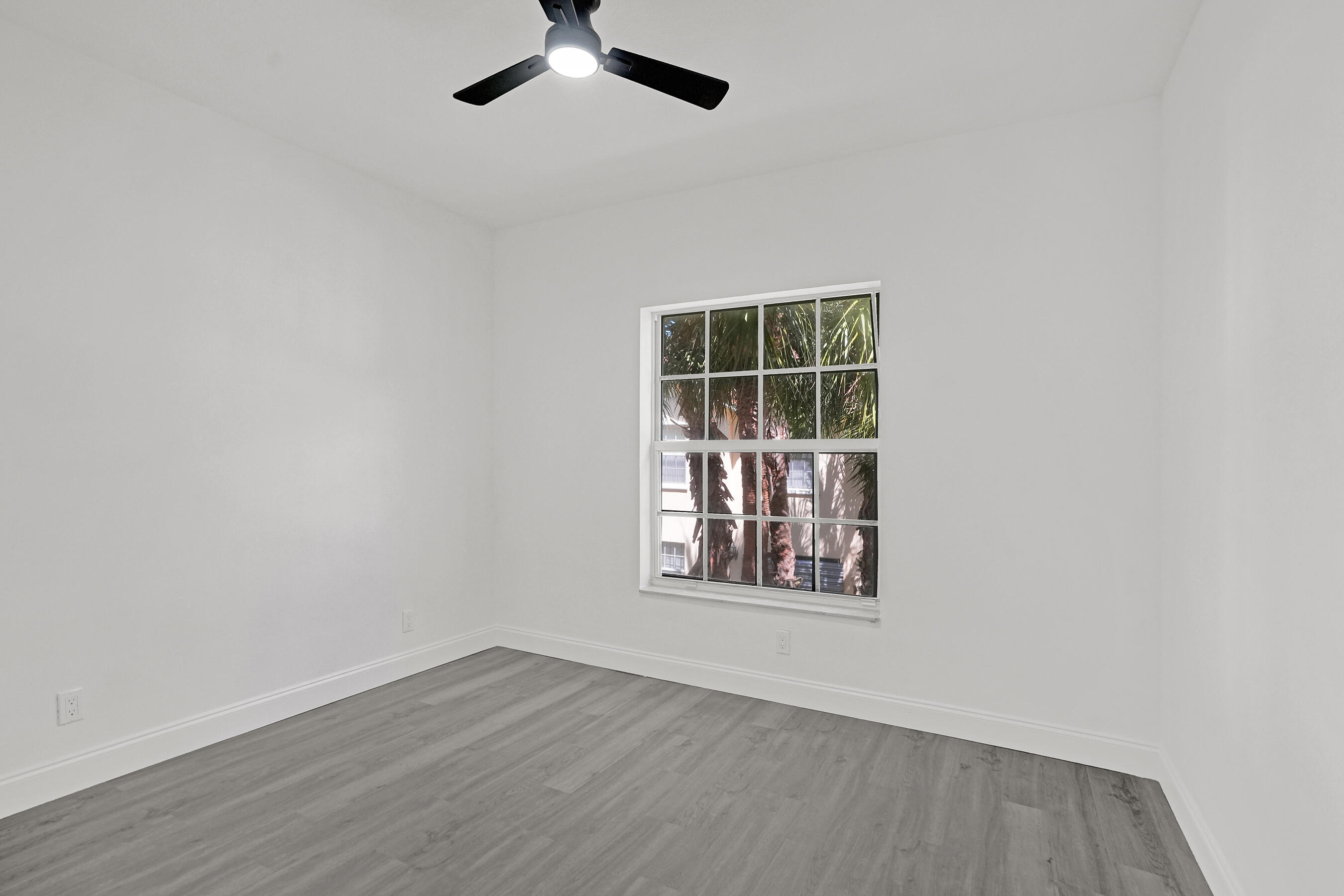 FORDS MANOR - Residential