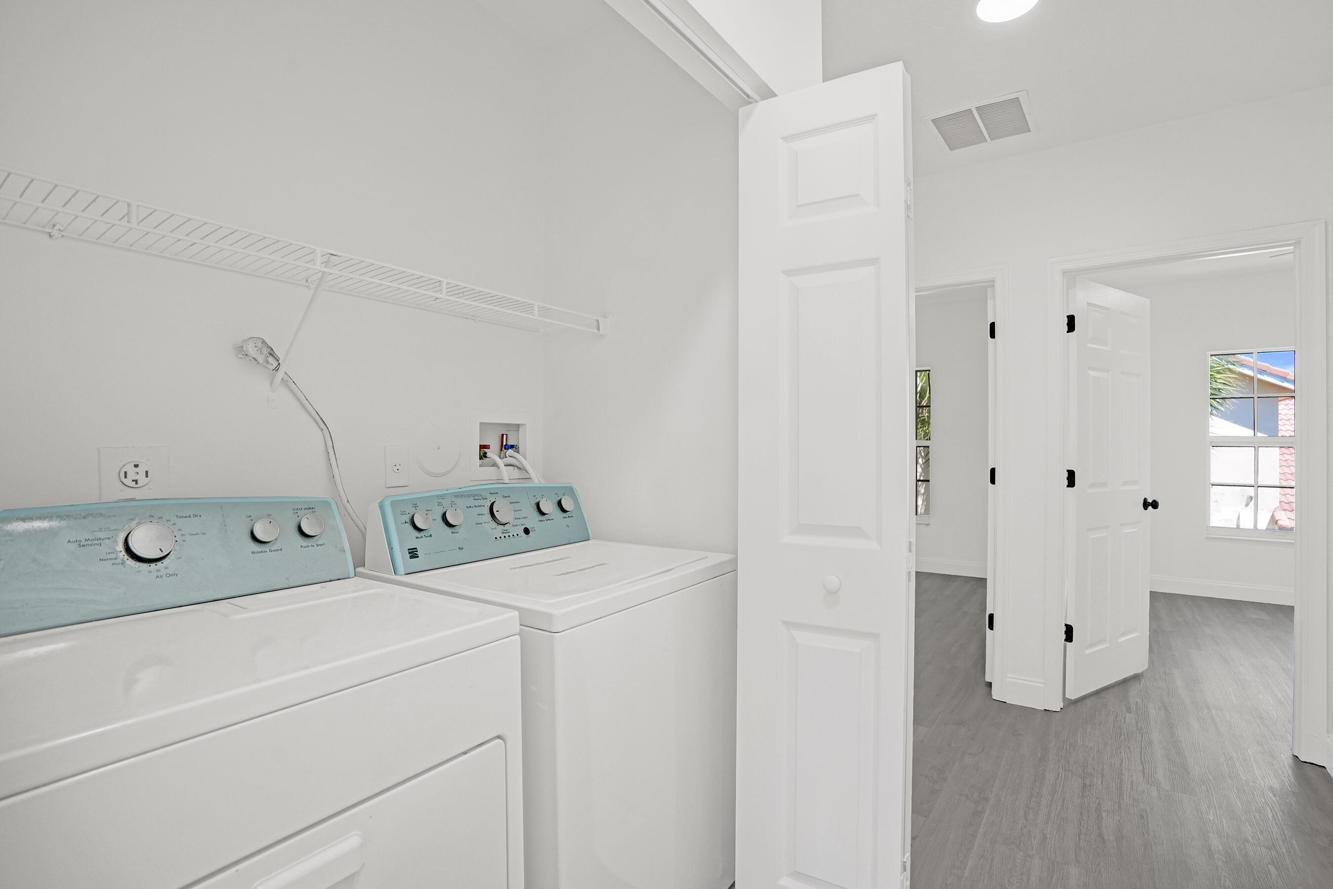 FORDS MANOR - Residential