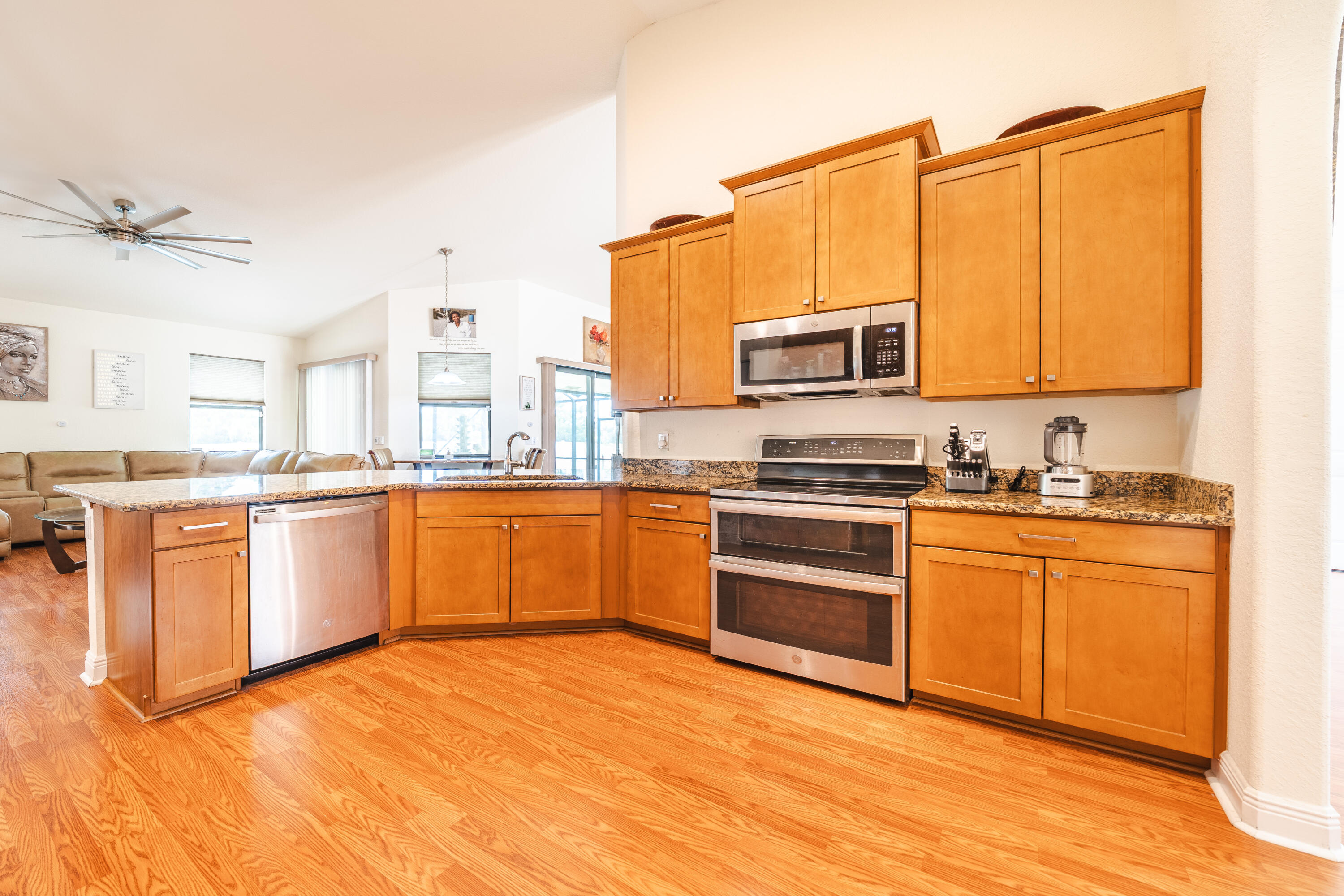 PORT ST LUCIE SECTION 8 - Residential