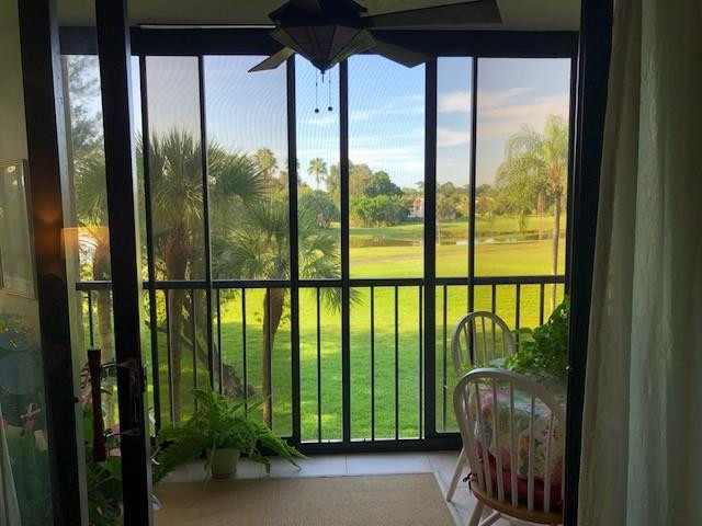 Country Club Apts - Residential