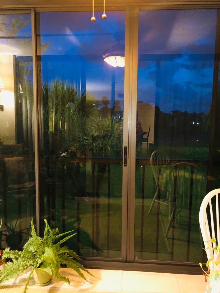 Country Club Apts - Residential