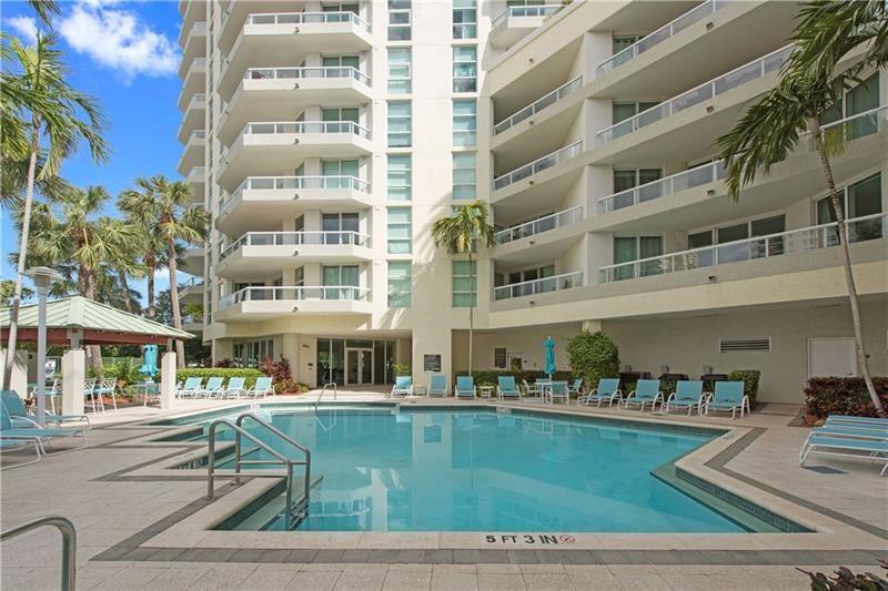 ESPLANADE - Residential Lease