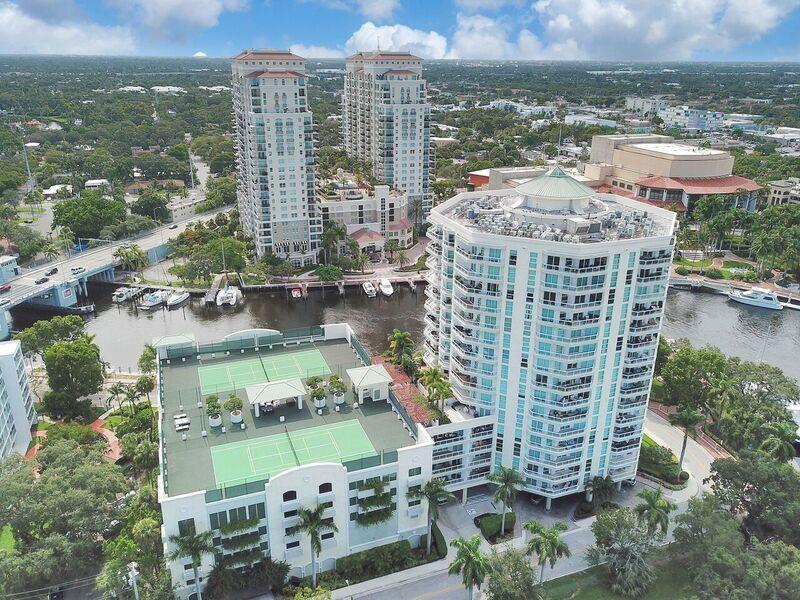 ESPLANADE - Residential Lease