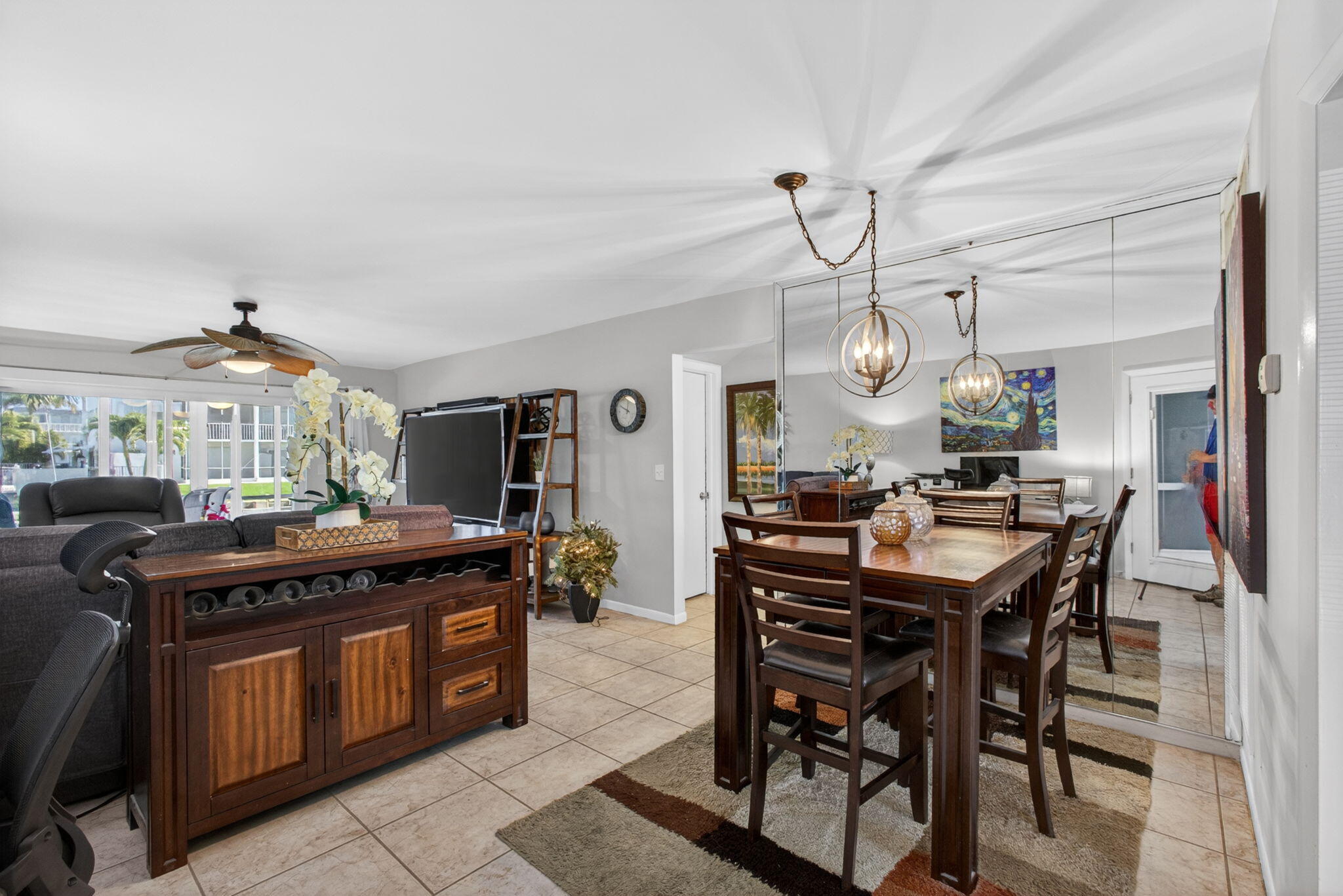 WINDSOR PARK NORTH CONDOMINIUMS - Residential