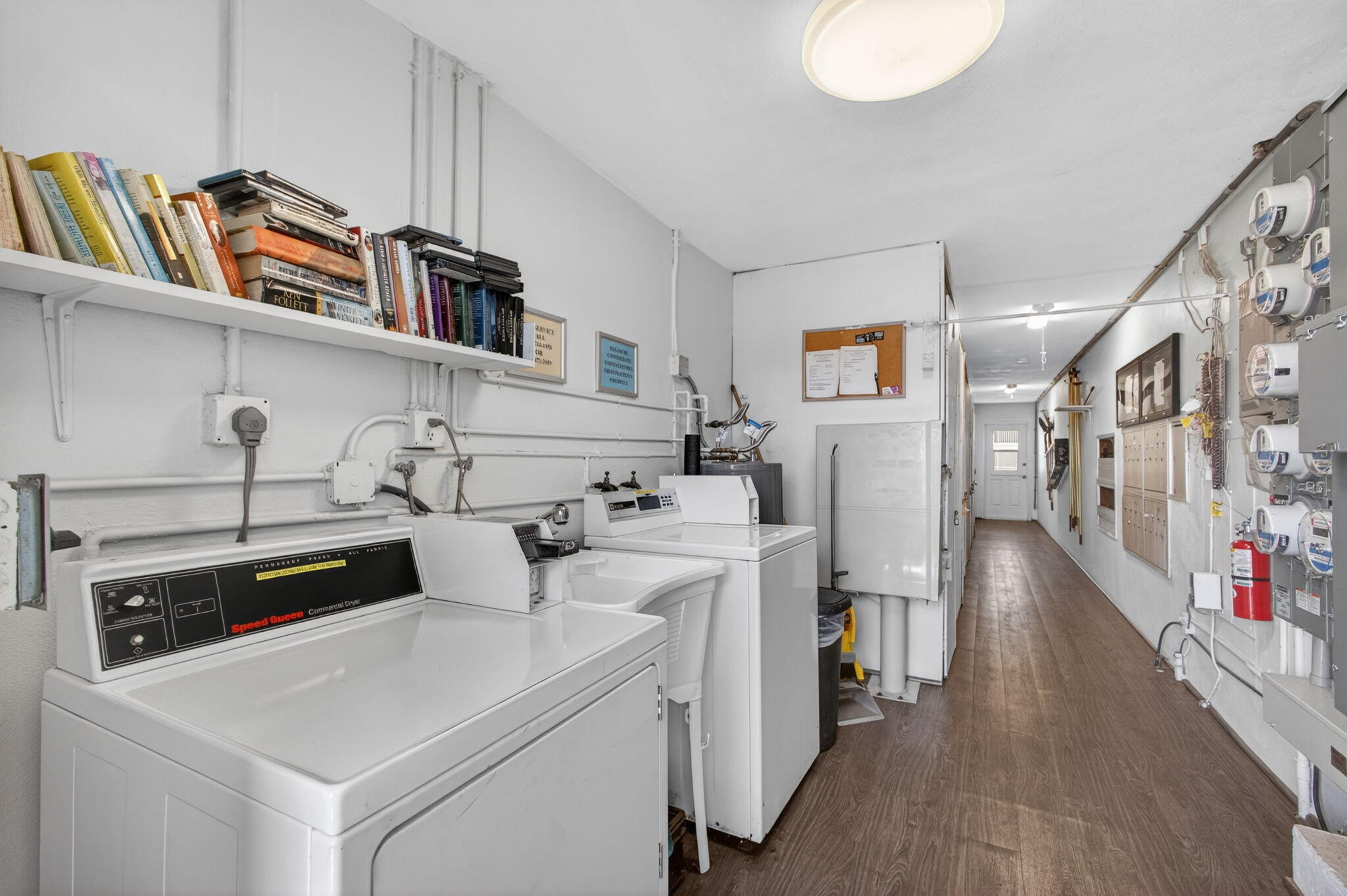 WINDSOR PARK NORTH CONDOMINIUMS - Residential