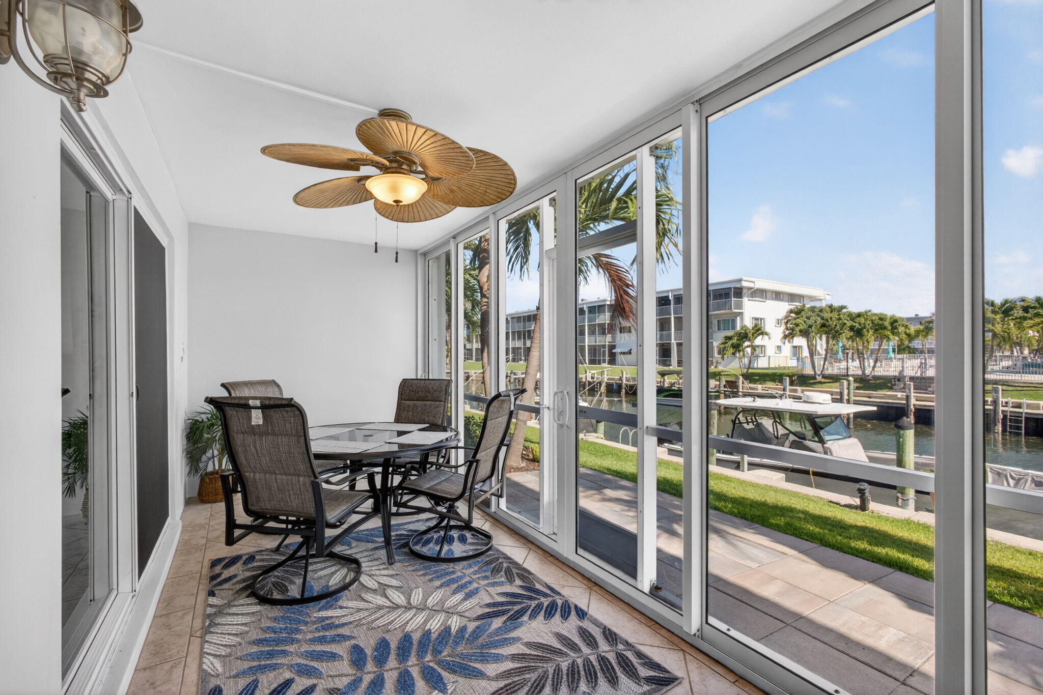 WINDSOR PARK NORTH CONDOMINIUMS - Residential