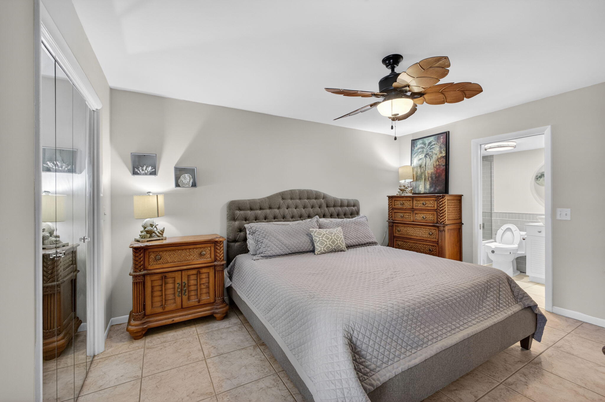 WINDSOR PARK NORTH CONDOMINIUMS - Residential