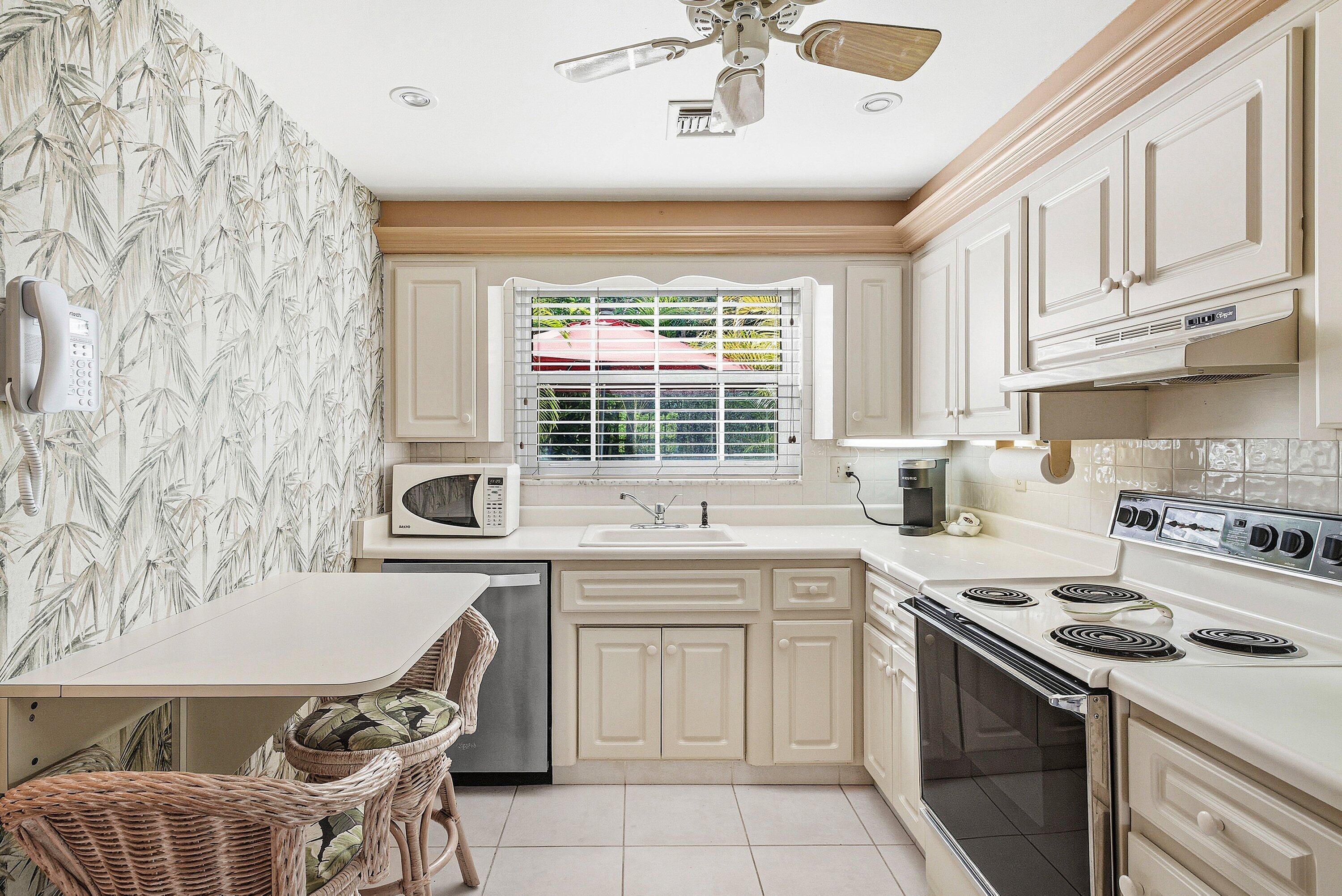 RIDGE HOMES CONDO - Residential