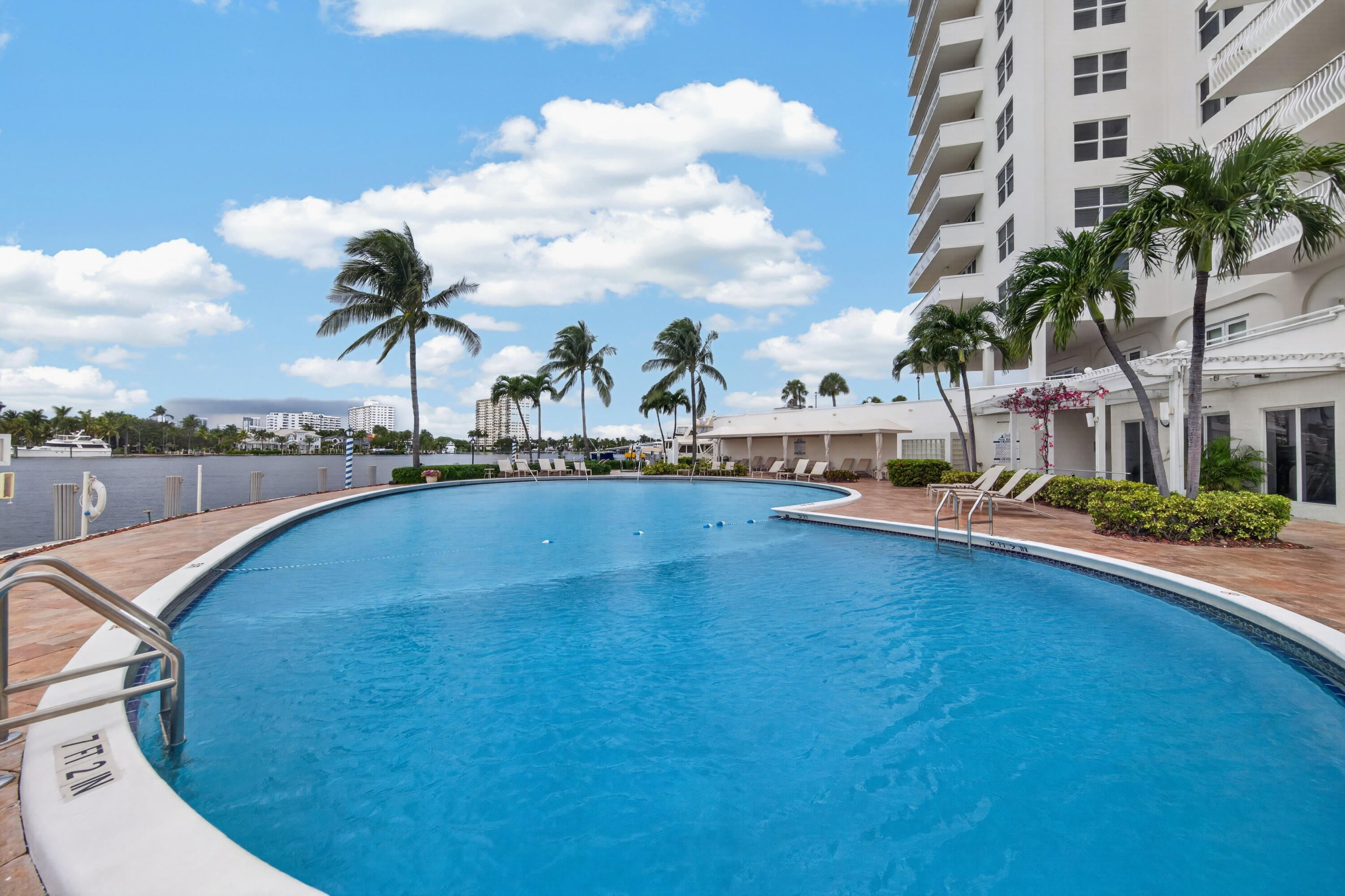 1 Las Olas Circle 1507