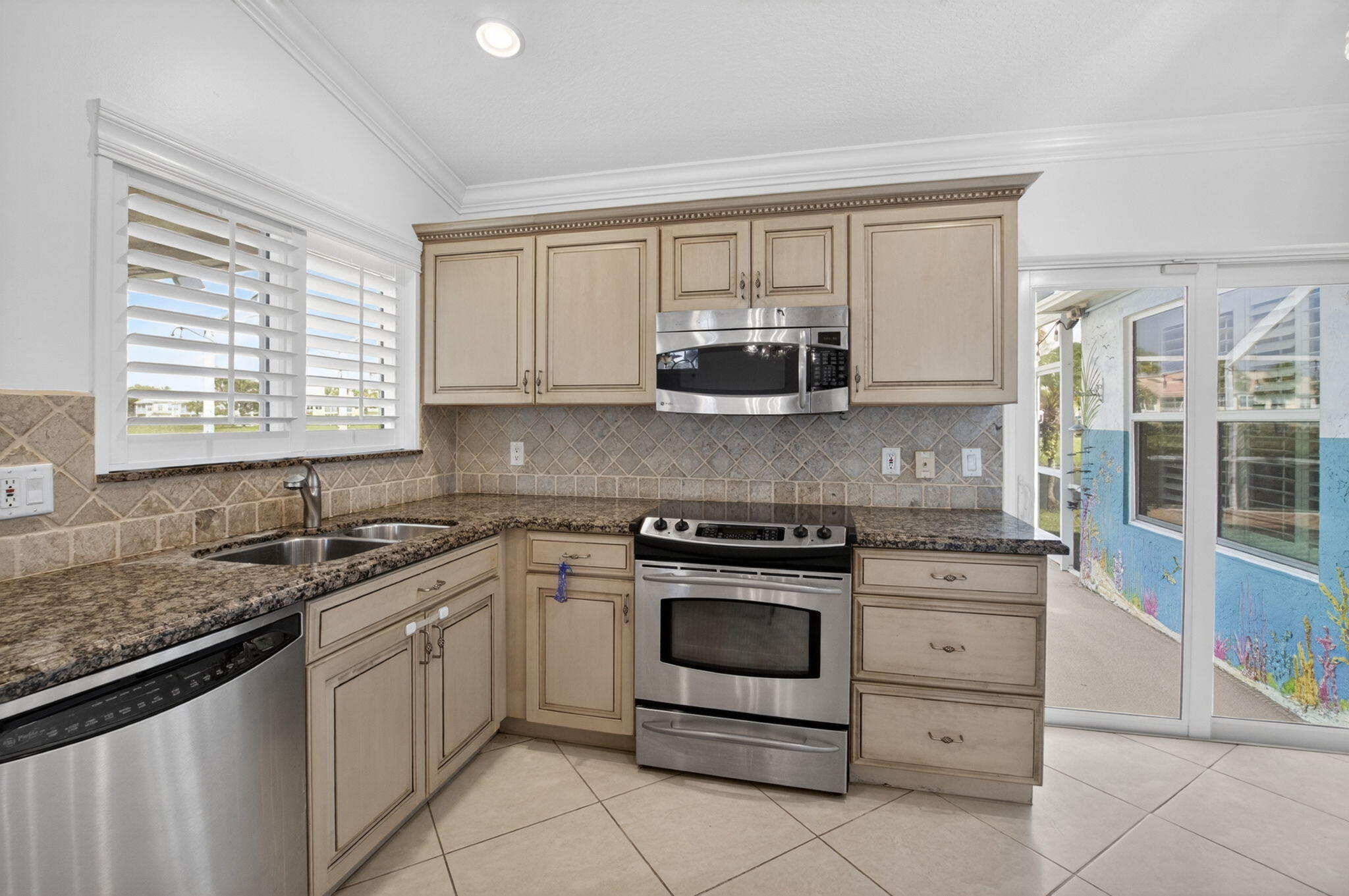 BALBOA POINT - Residential