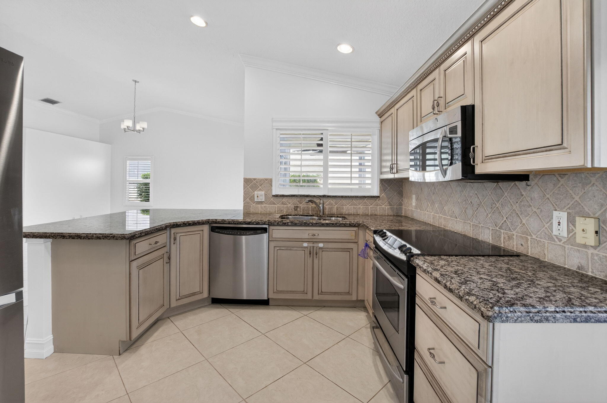 BALBOA POINT - Residential