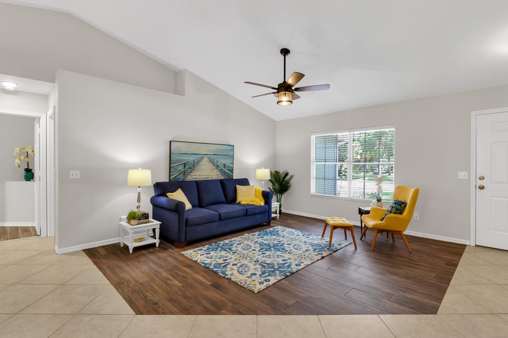 Photo of 2735 47th Avenue, Vero Beach, FL 32966 (MLS # B26050942)